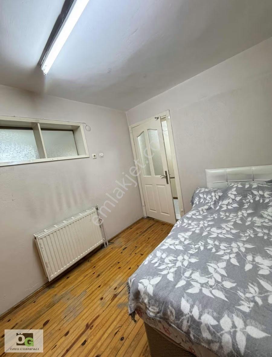 Özbay Gayrimenkulden Şehir Merkezinde Eşyalı 3+1 Kiralık Daire - Görsel 6