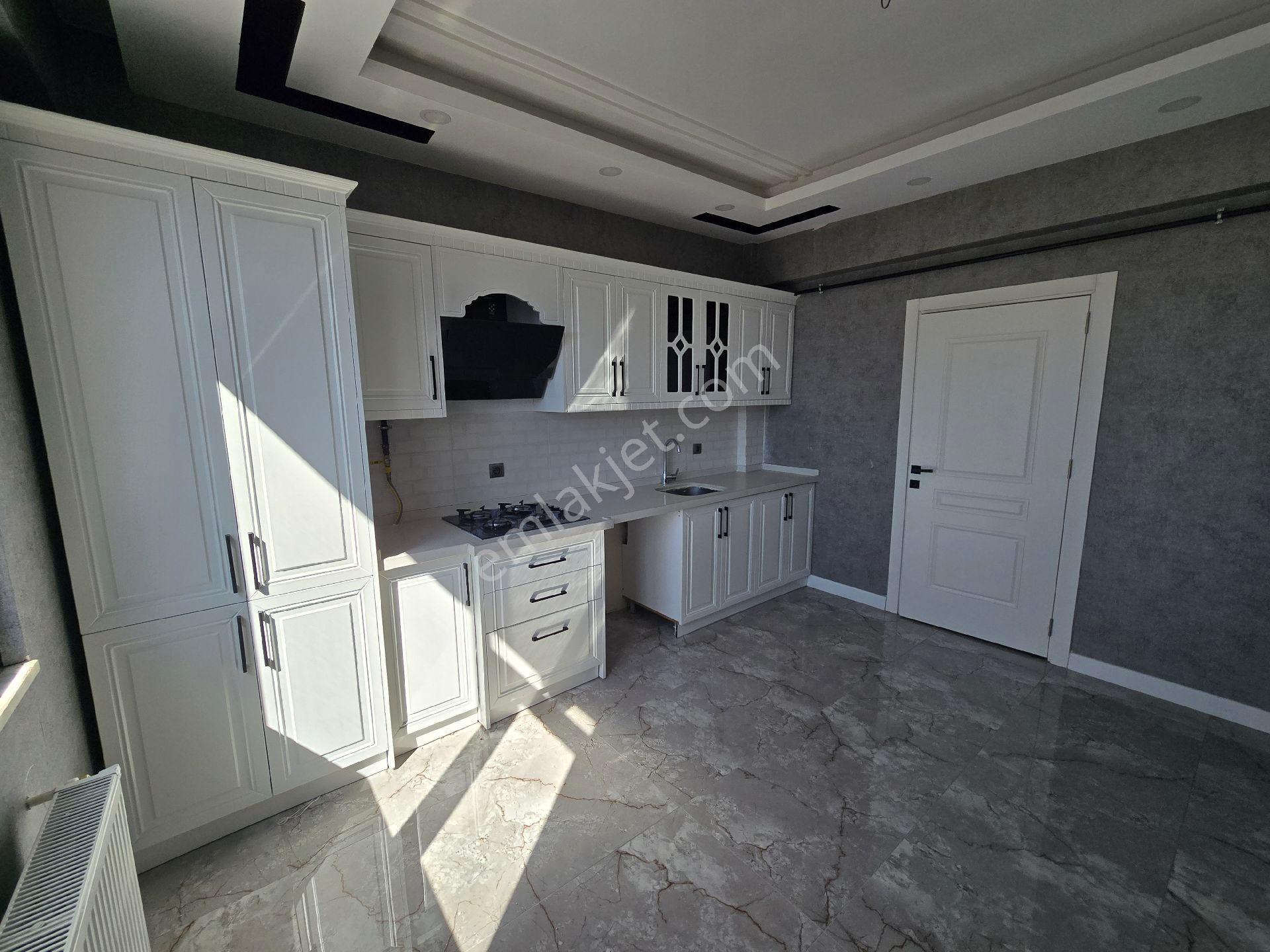 Karaköprü 35 Mt Son Göbeğin 300 Mt İlerisi 3+1 Lüx Daire **nur** - Görsel 14