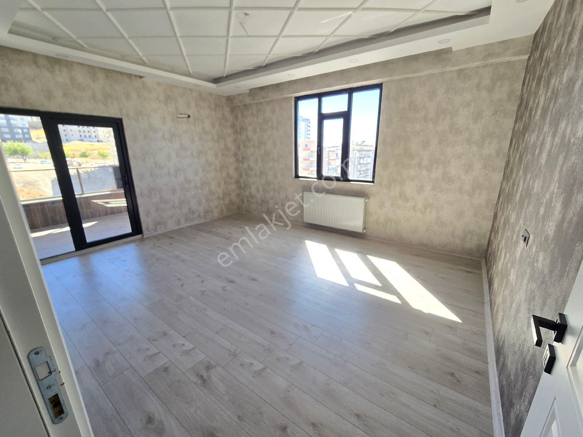 Karaköprü 35 Mt Son Göbeğin 300 Mt İlerisi 3+1 Lüx Daire **nur** - Görsel 7