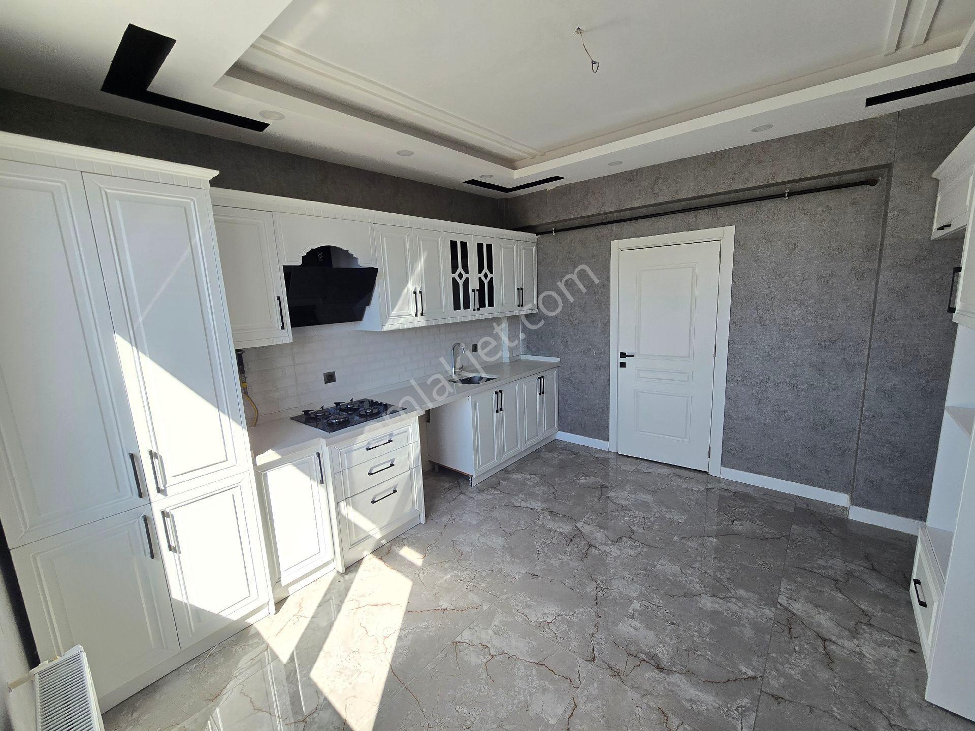Karaköprü 35 Mt Son Göbeğin 300 Mt İlerisi 3+1 Lüx Daire **nur** - Görsel 13