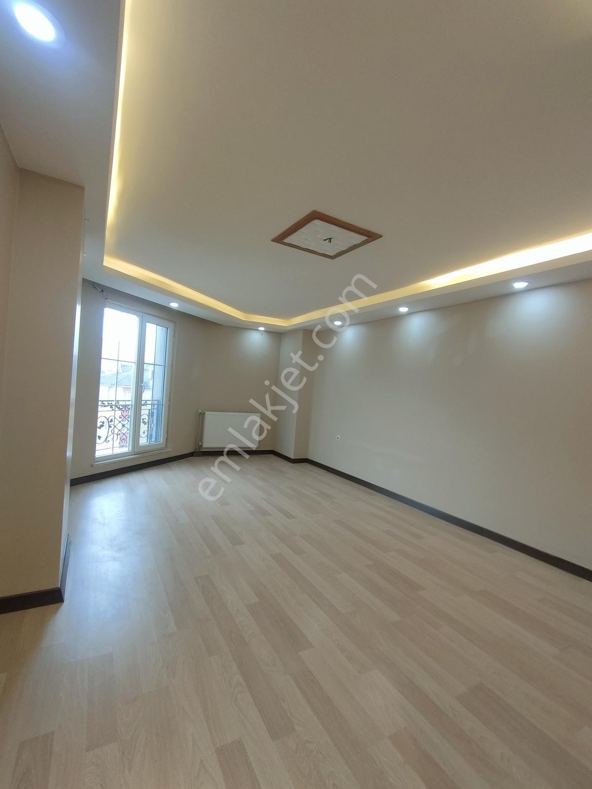 Kapaklı Cumuriyet Yürüyüş Yolu Başı 2+1 92 M2 Ara Kat Ön Cephe - Görsel 17