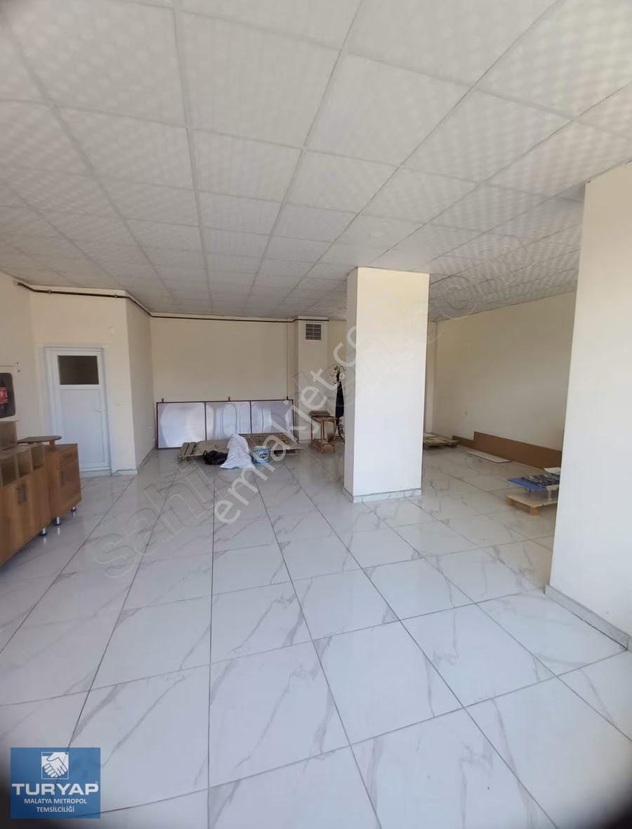 Turyap Metropol'den Çatyol'da 70 M² Kiralık Dükkan