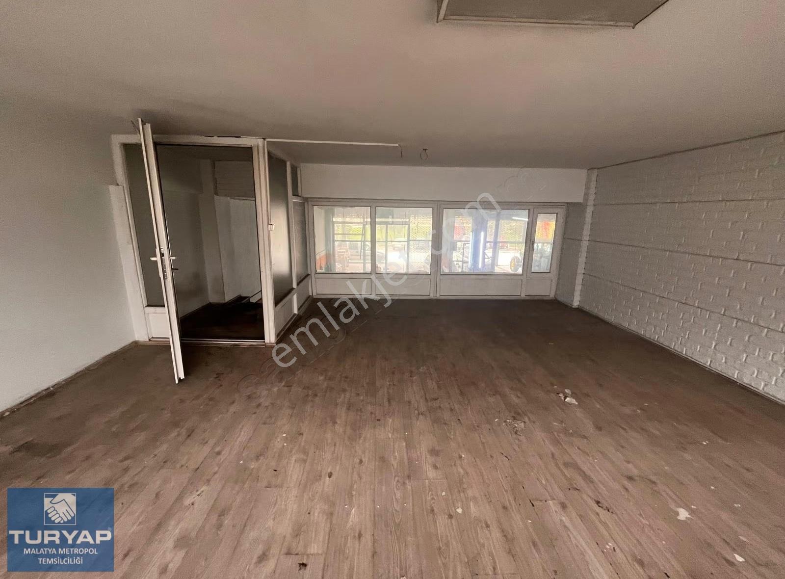 Turyap Metropol'den Yeşiltepe Yoluna Cepheli Kiralık Dükkan - Görsel 3