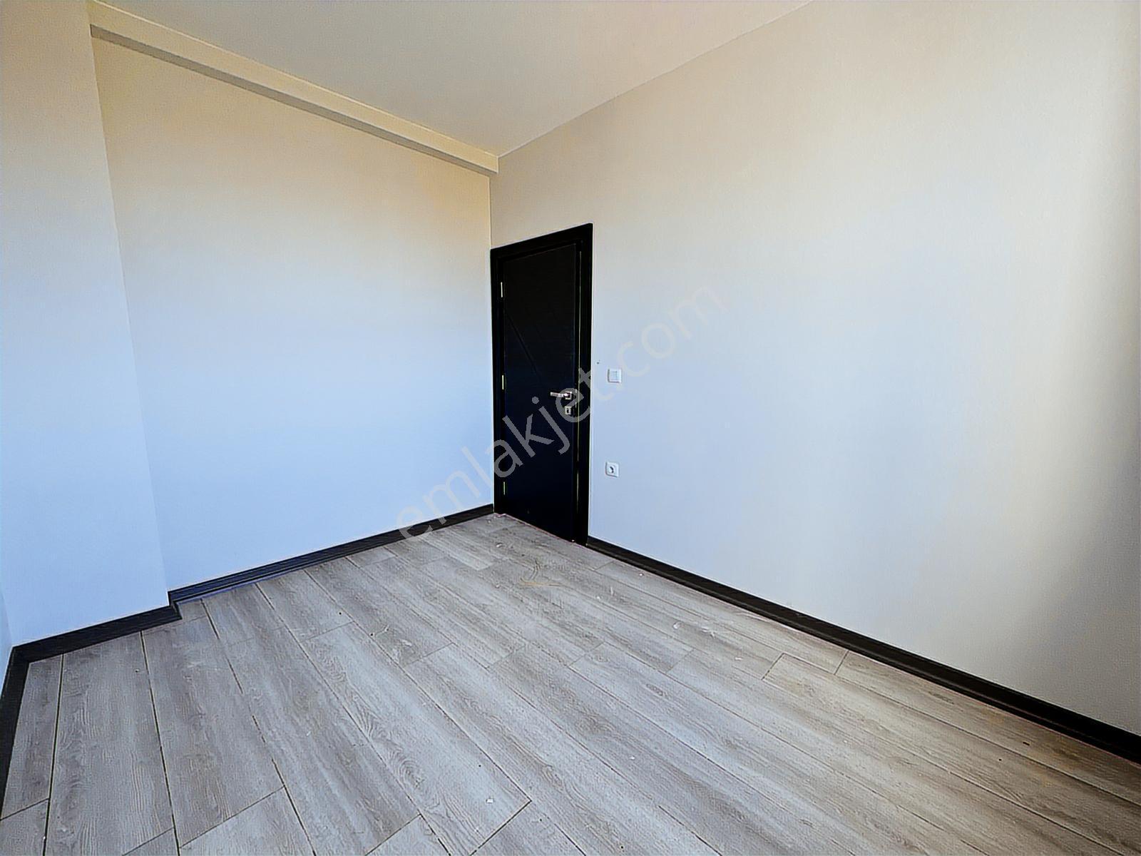 Altıntaş'da Araç Takaslı Havalimanı Yanı Sıfır Havuzlu 2+1 Daire - Görsel 24