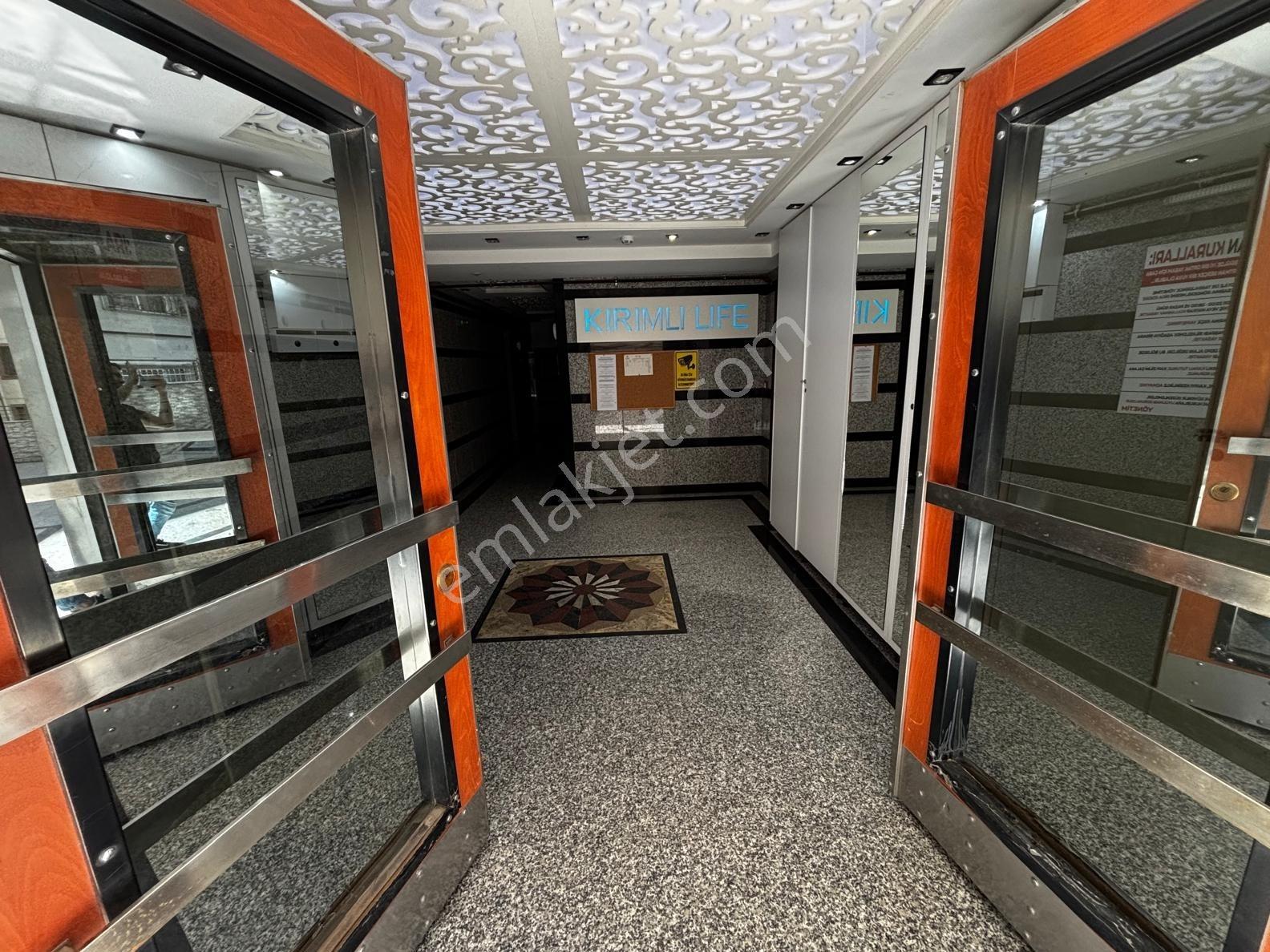 K.çekmece Cumhuriyet Mah. Kırımlı Life Sitesi Satılık 3+1 Daire - Görsel 9