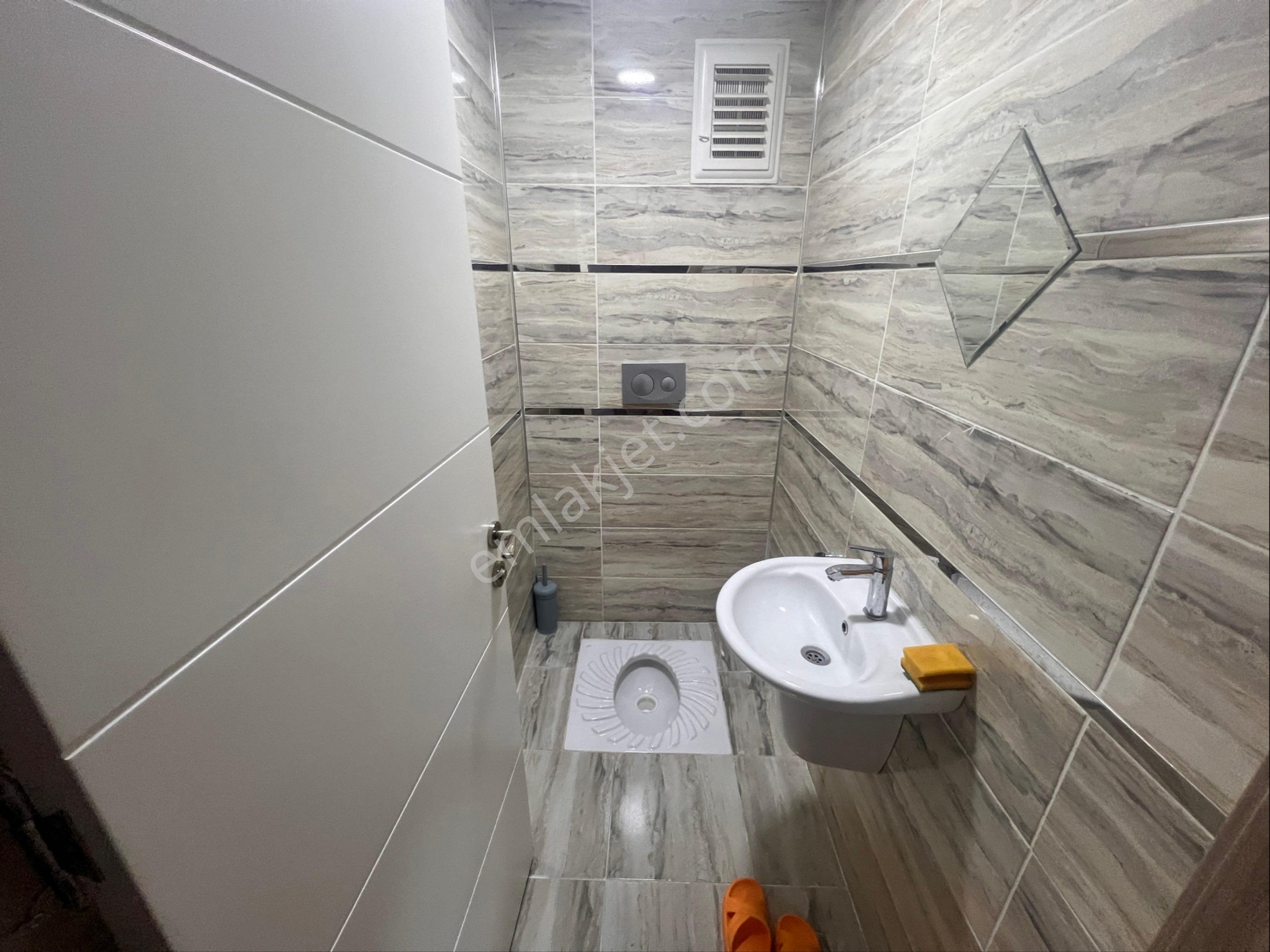 Murat Emlaktan Merkez Tedaş Arkası Siteli Full Eşyalı 2+1 Dairemiz Kiralıktır - Görsel 32