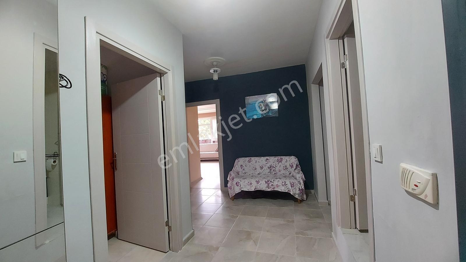 İlimtepe Doğasitesi Satılık 3+1 Bakımlı Ve Yapılı Geniş Daire - Görsel 3