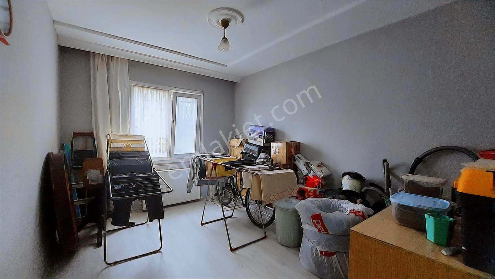 İlimtepe Doğasitesi Satılık 3+1 Bakımlı Ve Yapılı Geniş Daire - Görsel 12