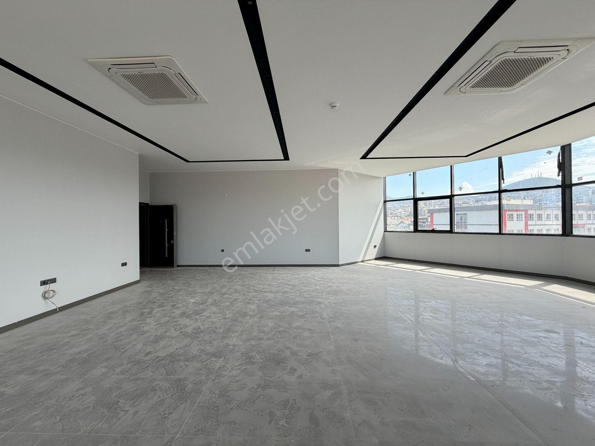 Kuşadası Merkez Ana Cadde Üzerınde 104 M² Kıralık Ofıs - Görsel 9