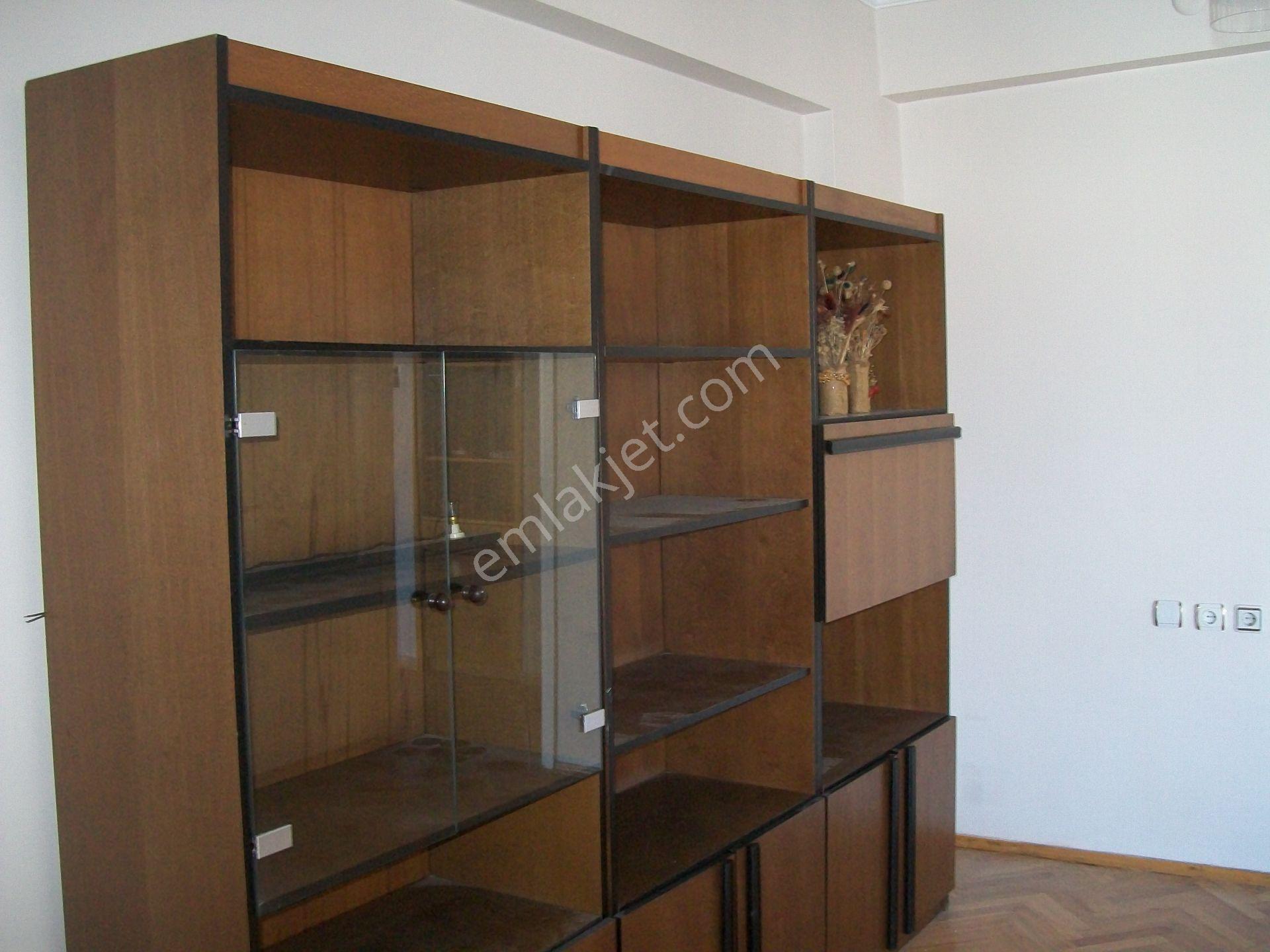 Hacı Mütahir Mahallesi Rasim Erel Cad.yıldızlı Apt.da 4+1 Bakımlı Daire - Görsel 10