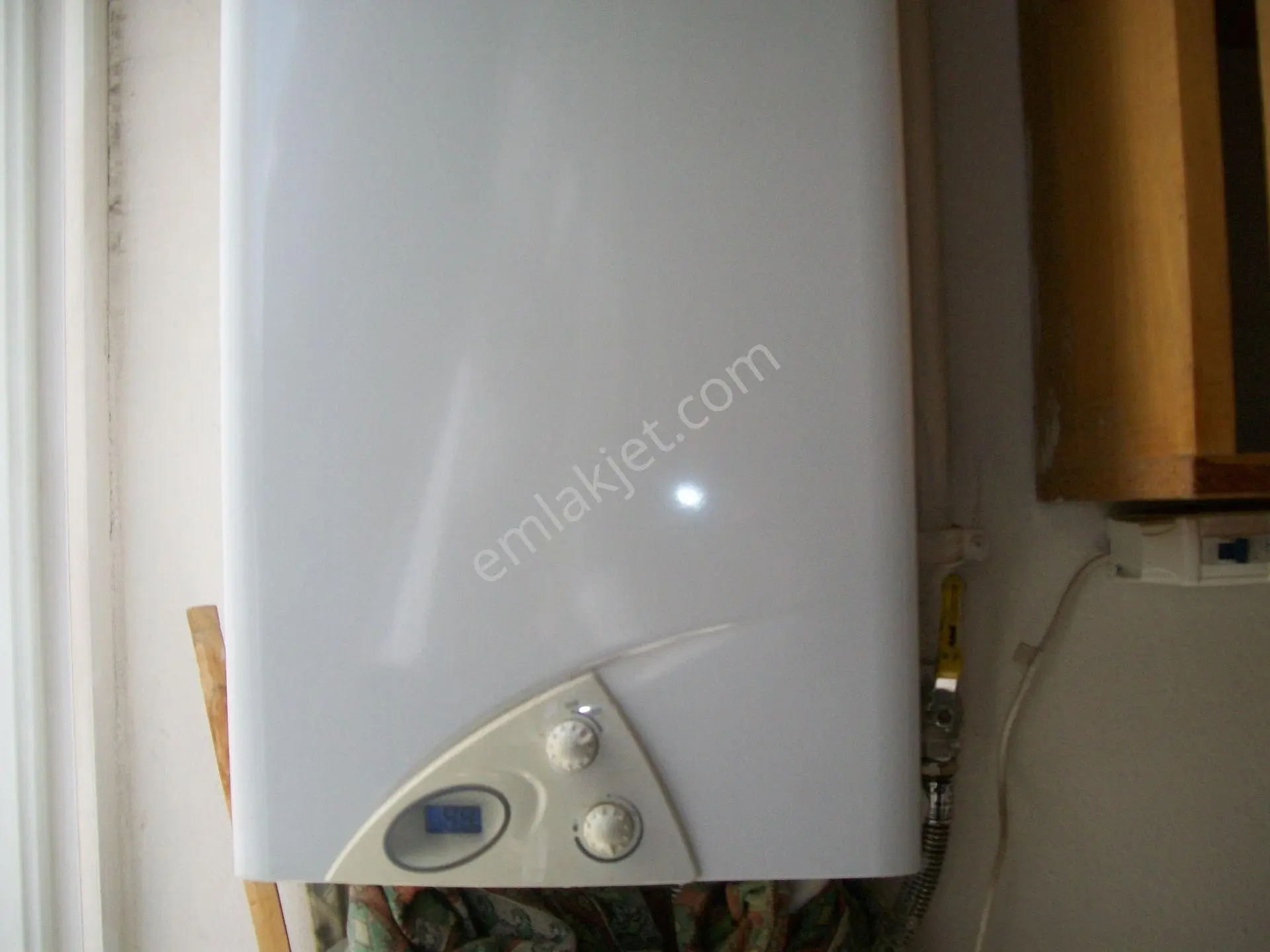 Hacı Mütahir Mahallesi Rasim Erel Cad.yıldızlı Apt.da 4+1 Bakımlı Daire - Görsel 3