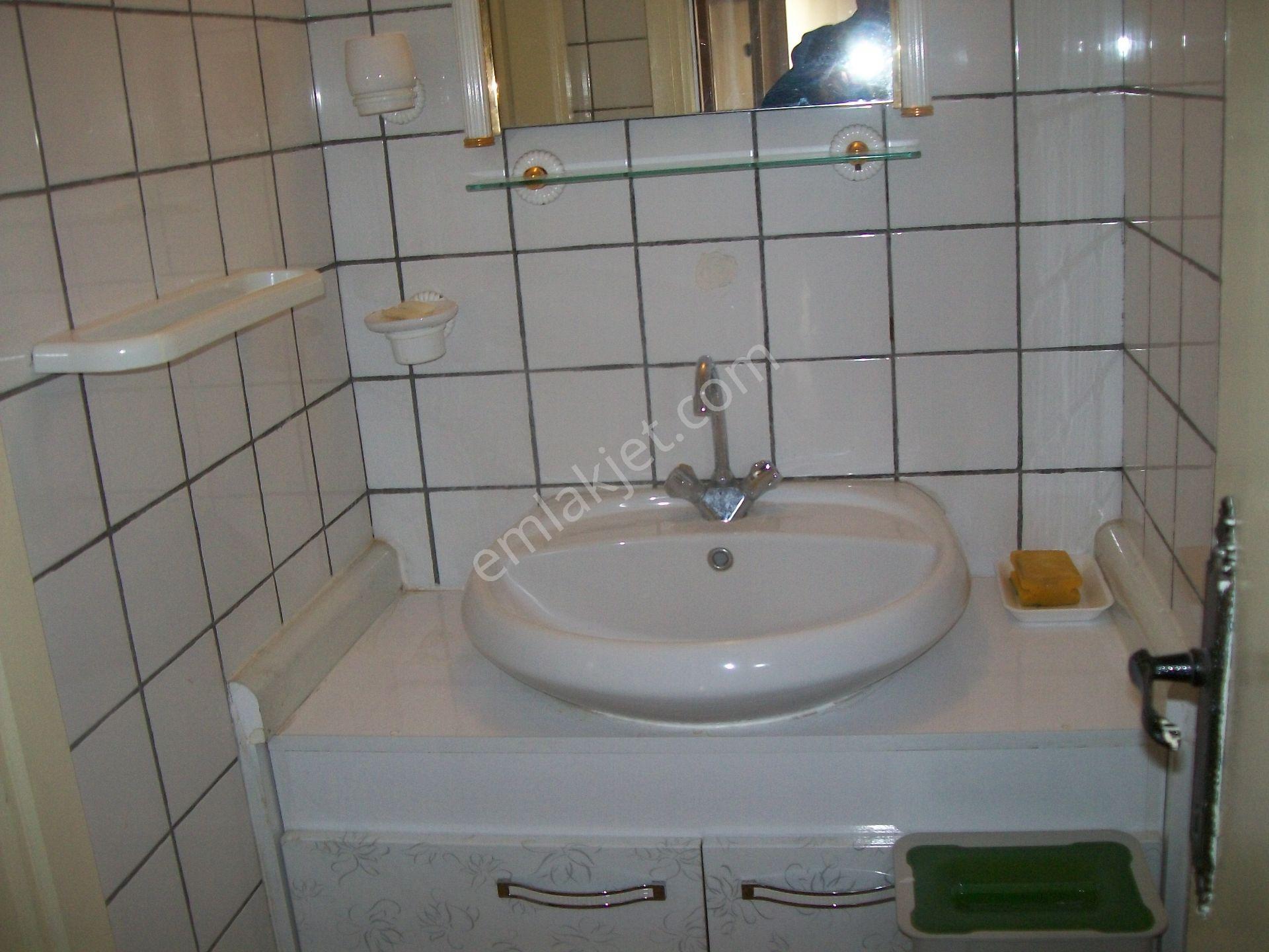 Hacı Mütahir Mahallesi Rasim Erel Cad.yıldızlı Apt.da 4+1 Bakımlı Daire - Görsel 7