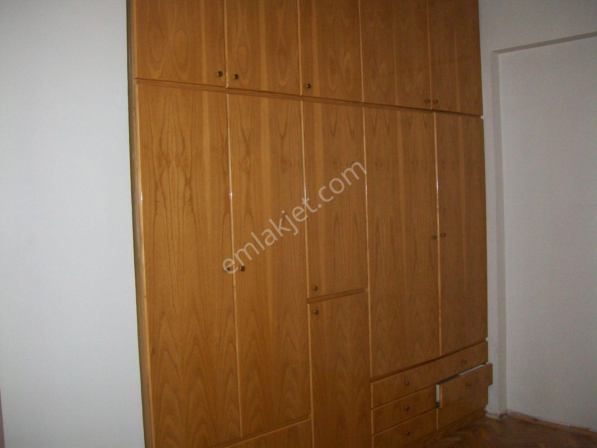 Hacı Mütahir Mahallesi Rasim Erel Cad.yıldızlı Apt.da 4+1 Bakımlı Daire - Görsel 16