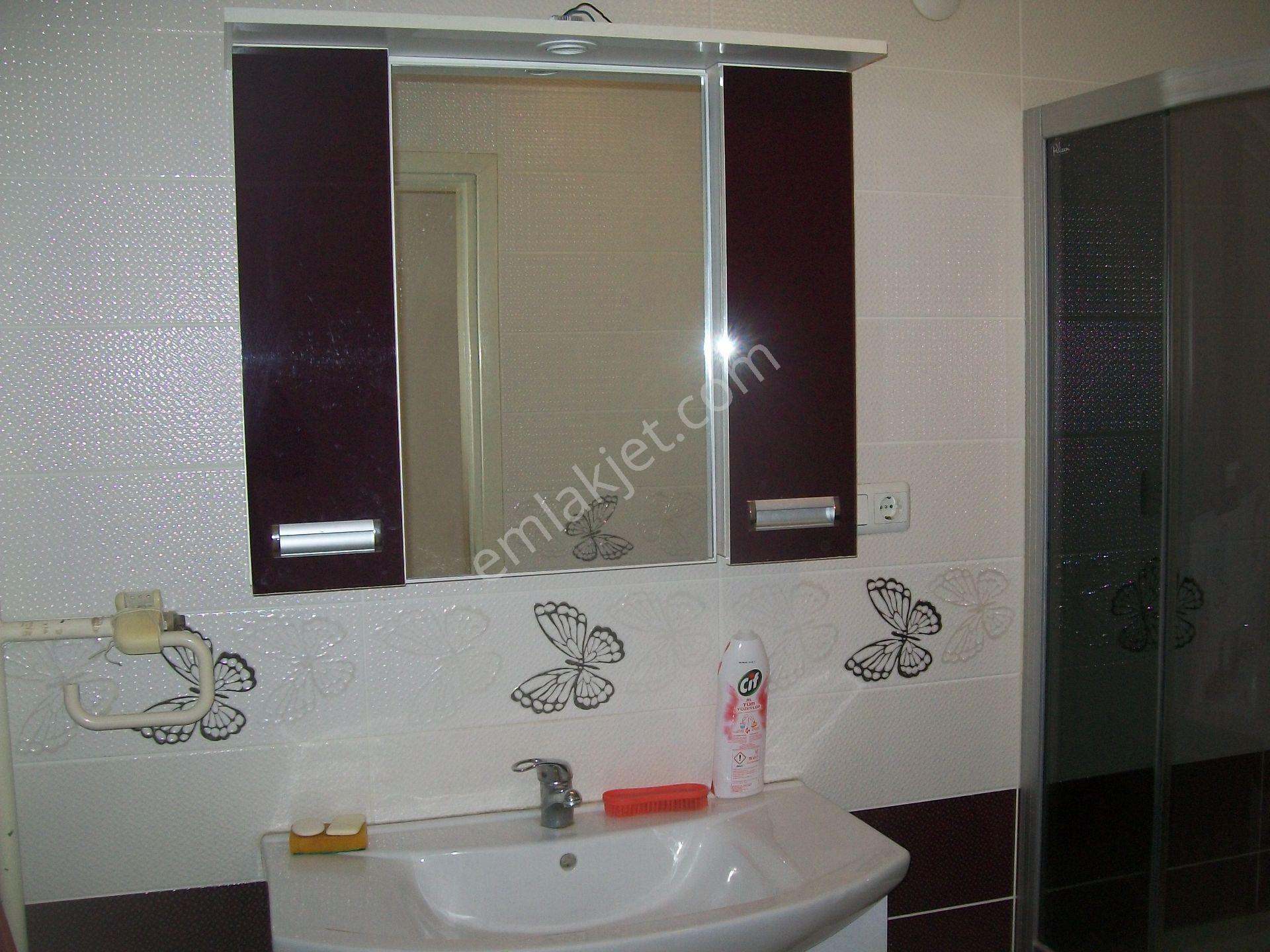 Hacı Mütahir Mahallesi Rasim Erel Cad.yıldızlı Apt.da 4+1 Bakımlı Daire - Görsel 12