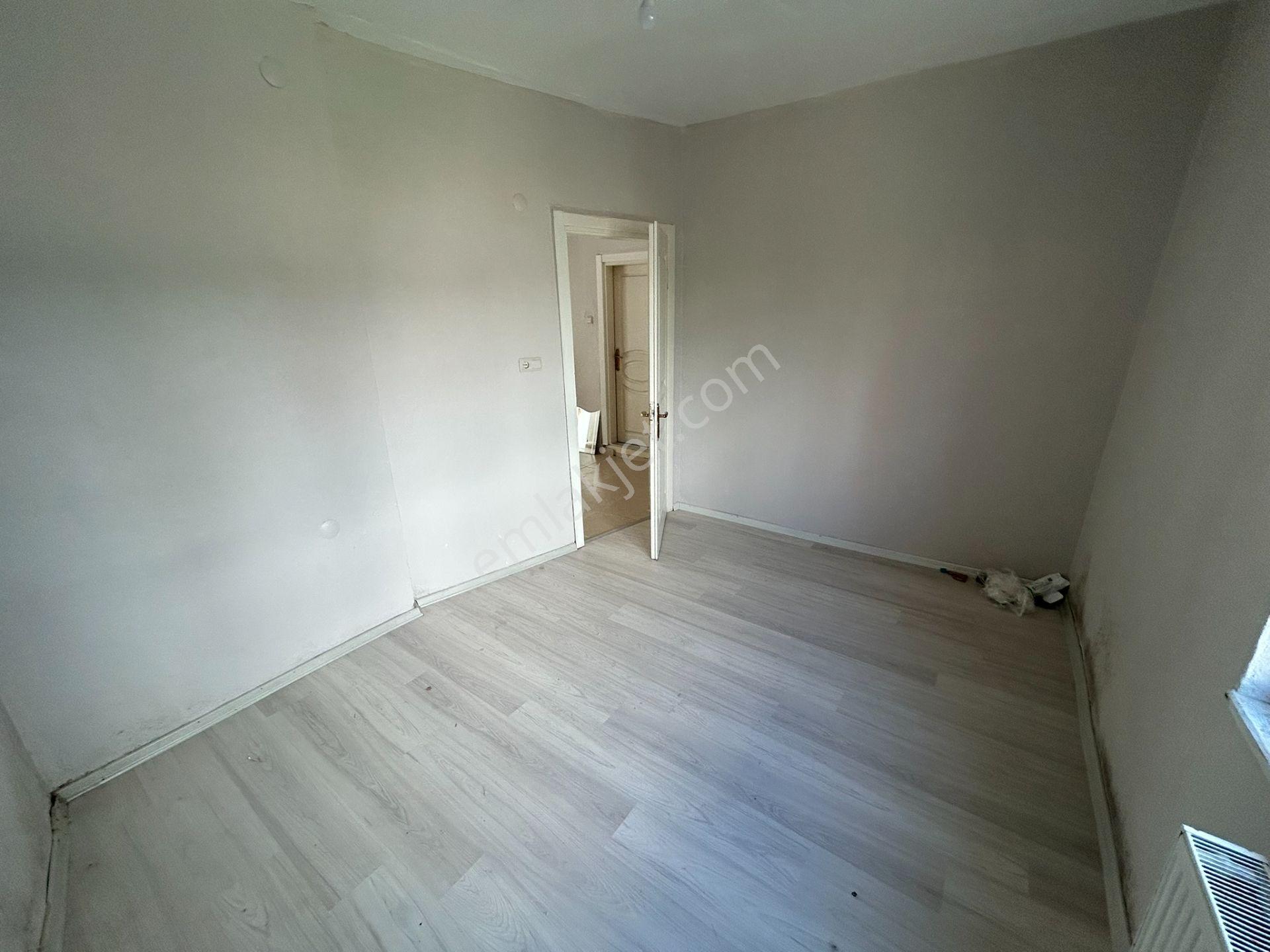 Bandırma Hacı Yusufta Çarşı Merkezine 5 Dk Yürüme Mesafesinde 2+1 Ara Kat Ve Giriş Kat Daireler - Görsel 21