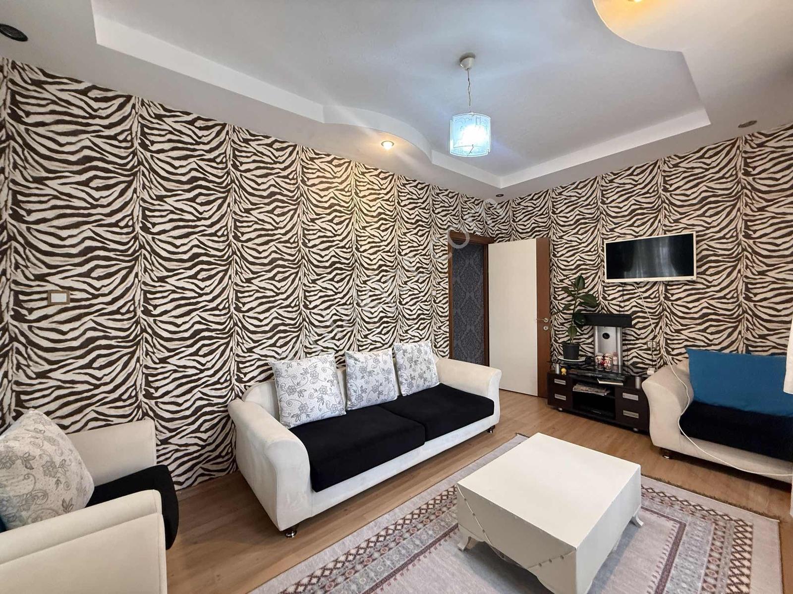 Doğum Hastanesi Arkası Eşyalı Yatırımlık Ve Oturumluk Şık Daire!