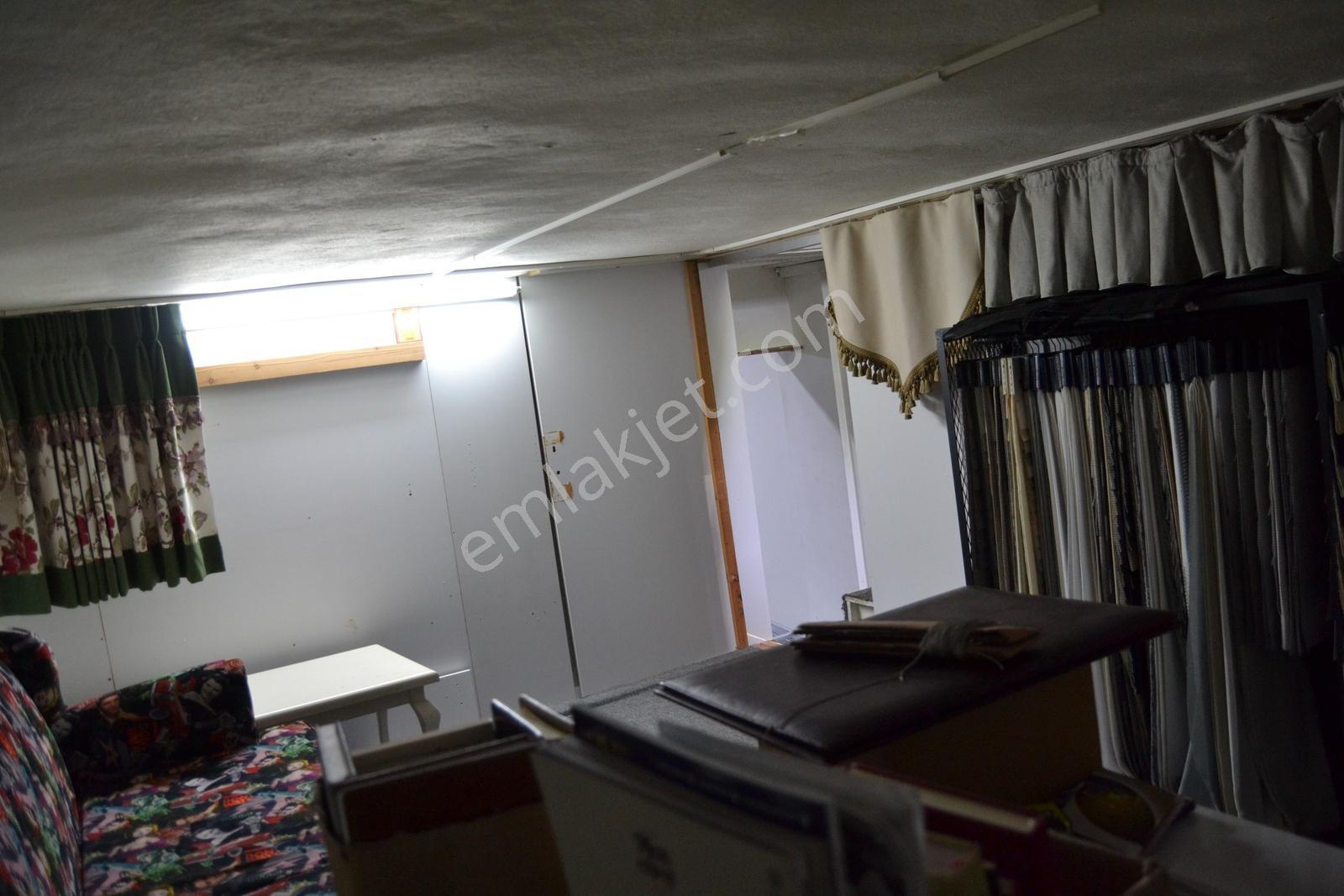 Perge Bulvarında Devren Kiralık 3 Katlı Perde Mağazası - Görsel 33