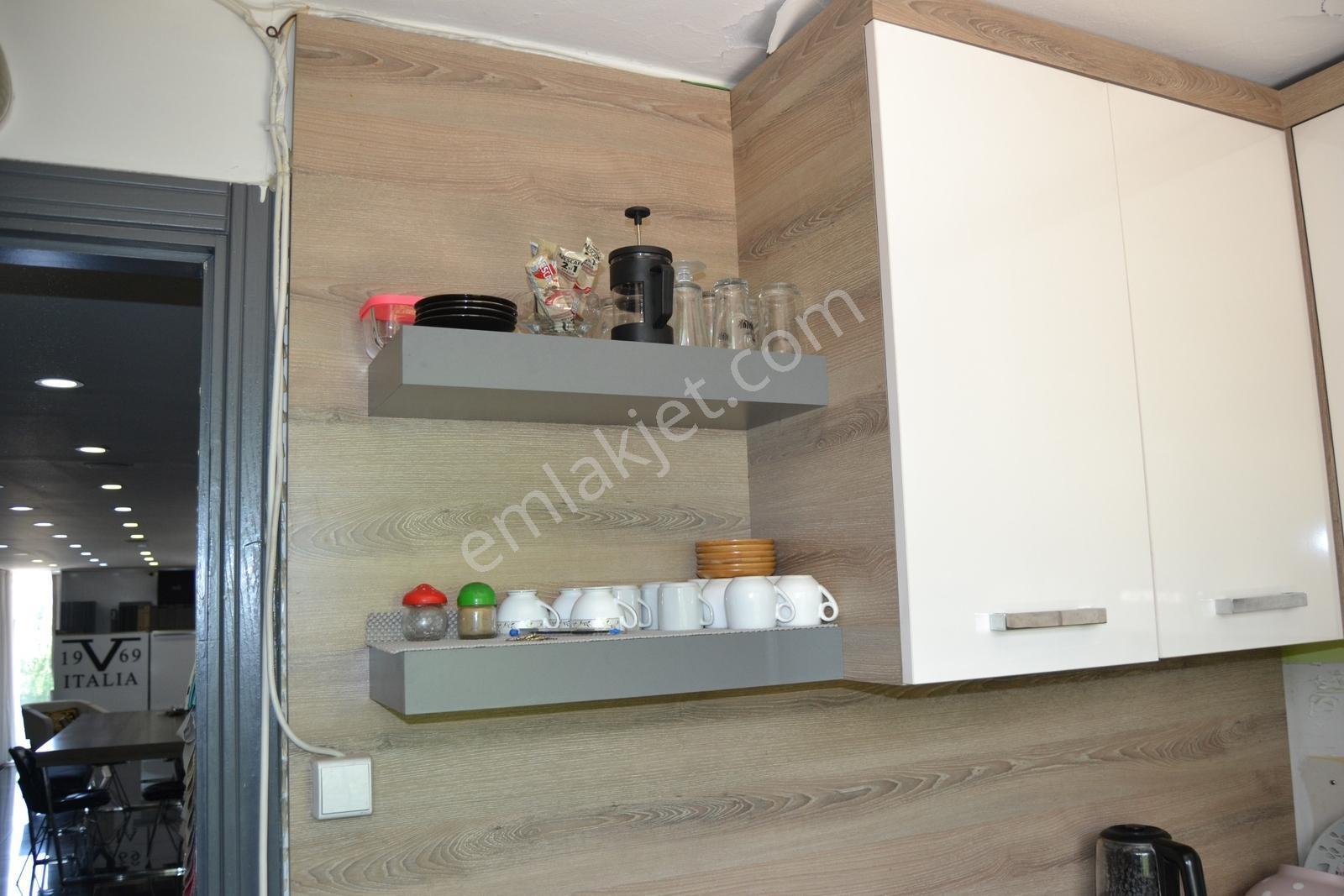 Perge Bulvarında Devren Kiralık 3 Katlı Perde Mağazası - Görsel 6
