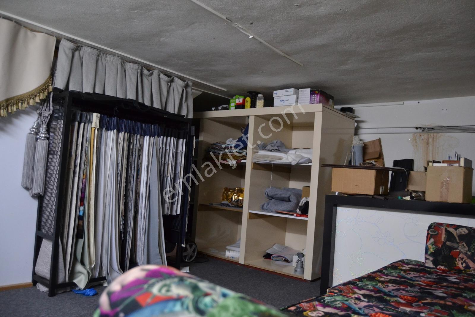 Perge Bulvarında Devren Kiralık 3 Katlı Perde Mağazası - Görsel 32