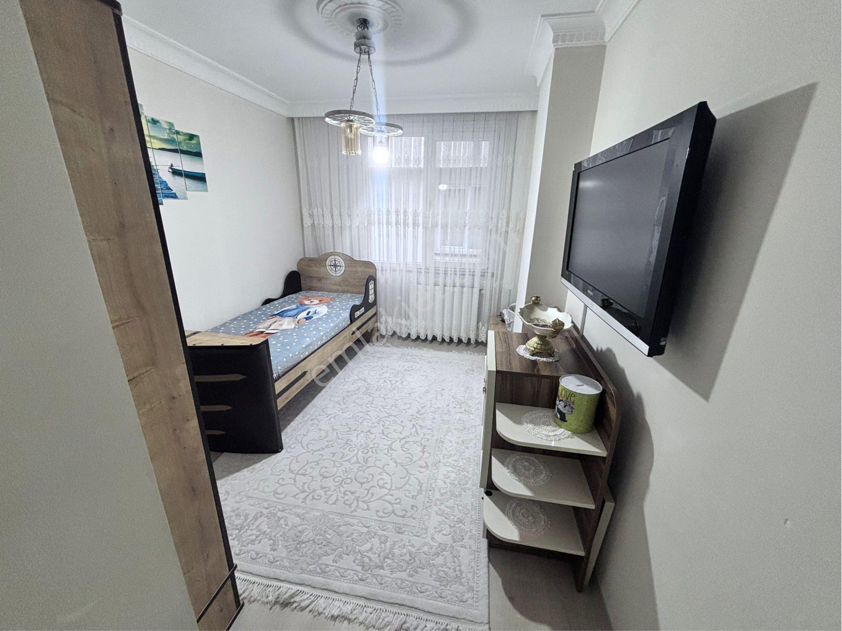 Bahçeşehir Mobilyacılar Çarşısı Karşısı Satılık Daire 3+1 130m2 Ebeveyin Banyolu - Görsel 23
