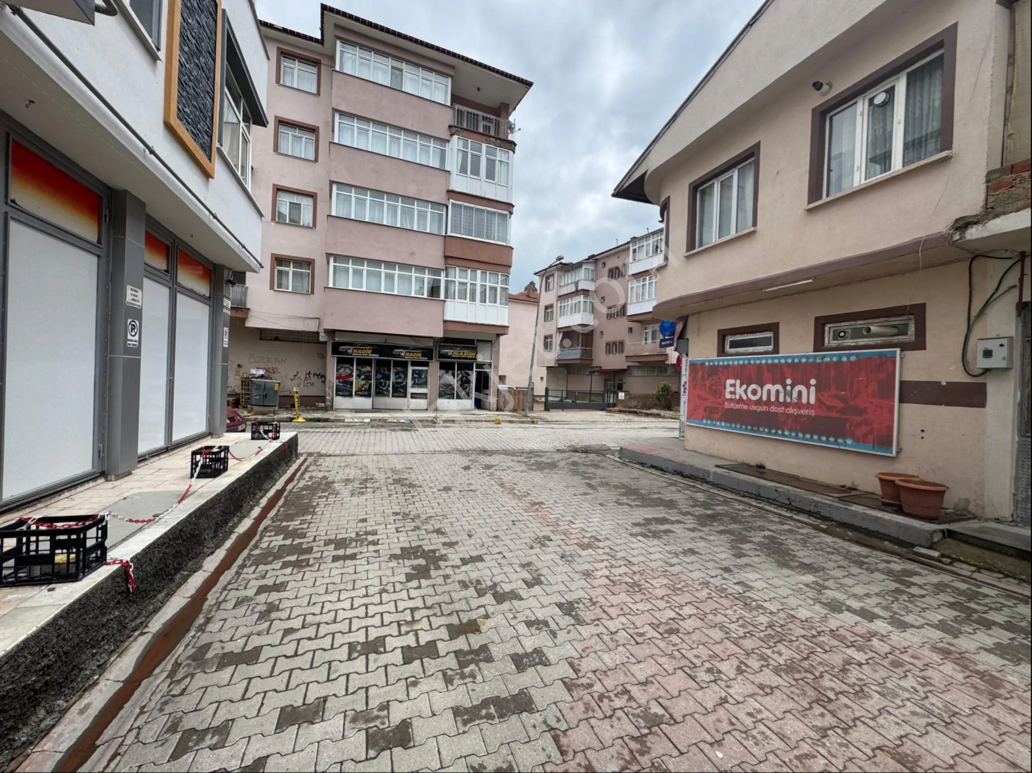 Erkam Emlaktan Çarşıda Dükkan Eski Sanayide - Görsel 3