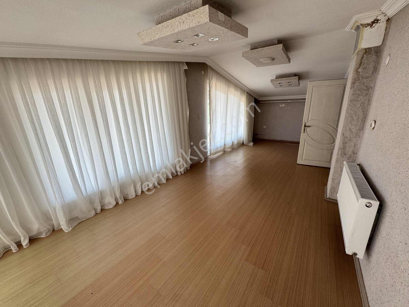 Kuzuluk'da Harika Konumda Kiralık 3+1 Daire - Görsel 14