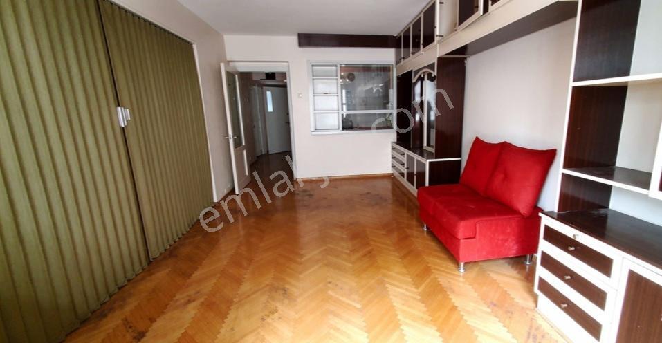 Remax Advantage Namazgah Cadde Üzerinde Satılık Fırsat 2+1 Daire - Görsel 15