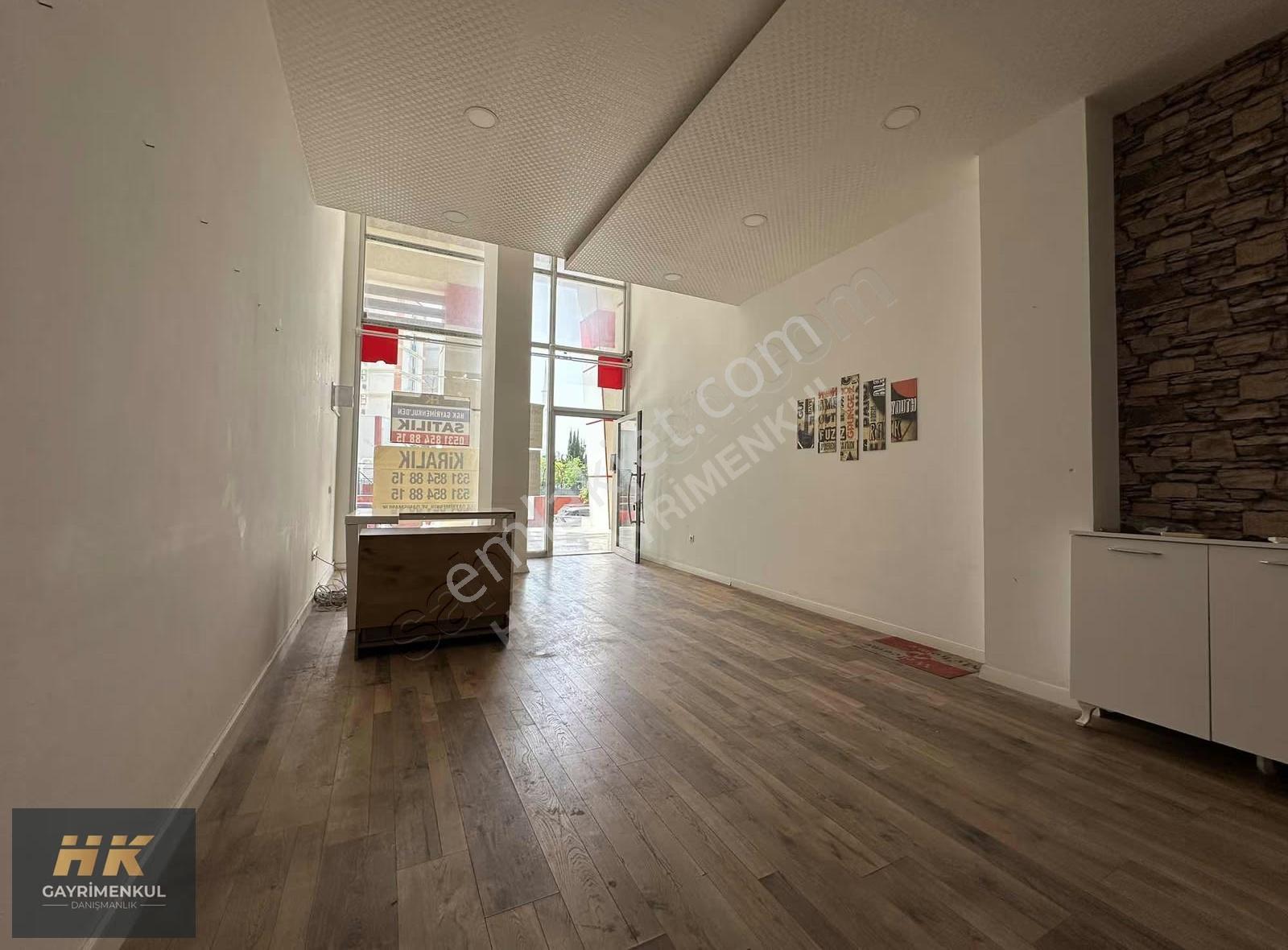 Uluç Mah. Mega Sitesi'nde 3 Katlı, 155m² Satılık Dükkan - Görsel 14