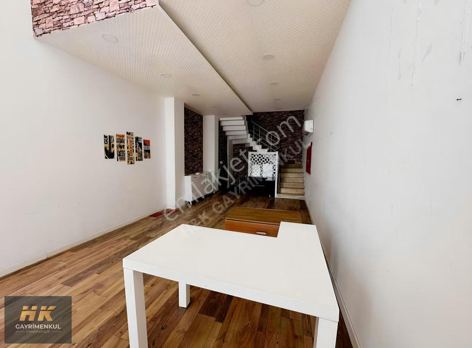 Uluç Mah. Mega Sitesi'nde 3 Katlı, 155m² Satılık Dükkan - Görsel 18