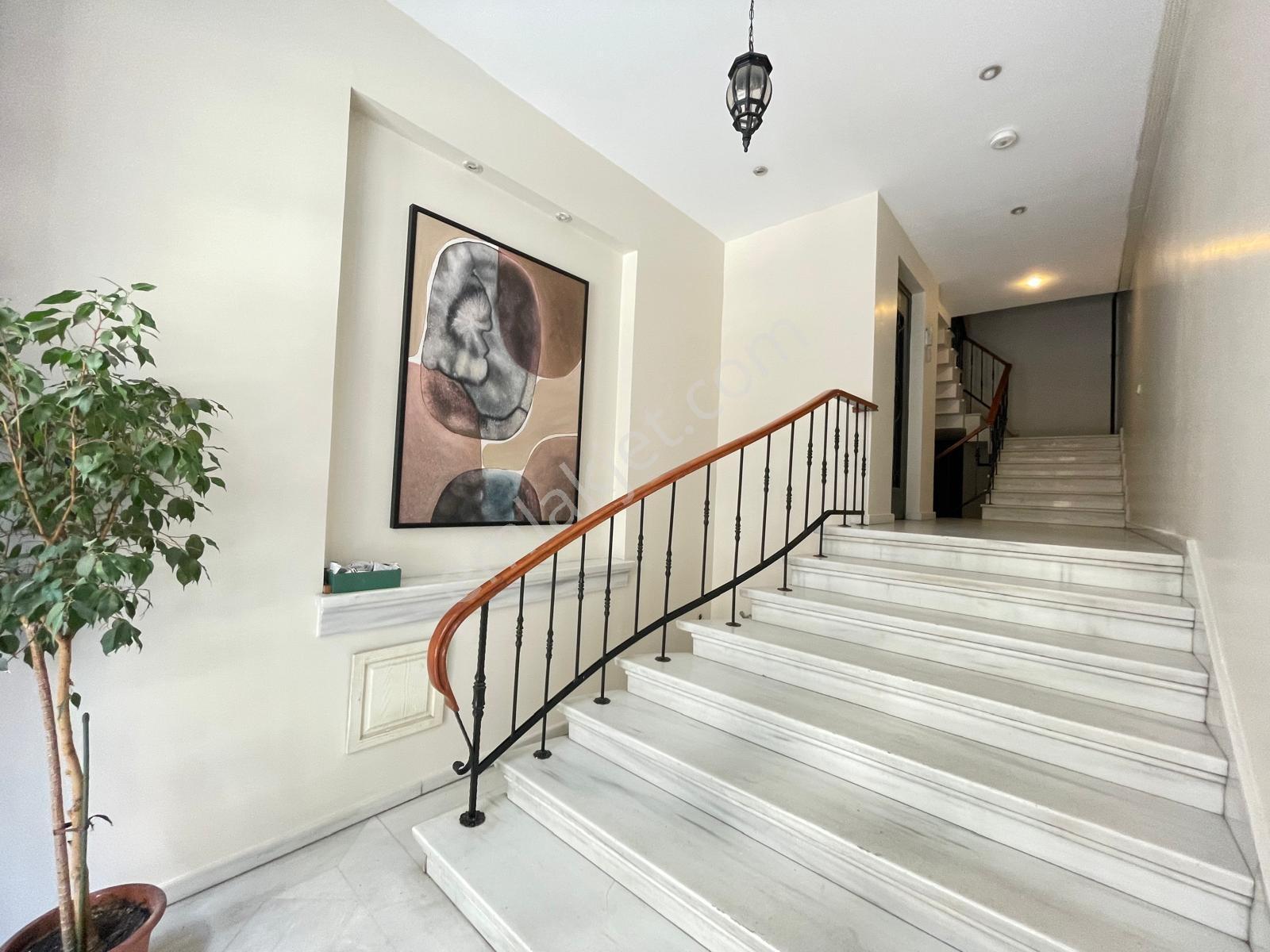 Nişantaşı Teşvikiye Mahallesi'nde Genç Binada 4+1 Kiralık Daire - Görsel 25