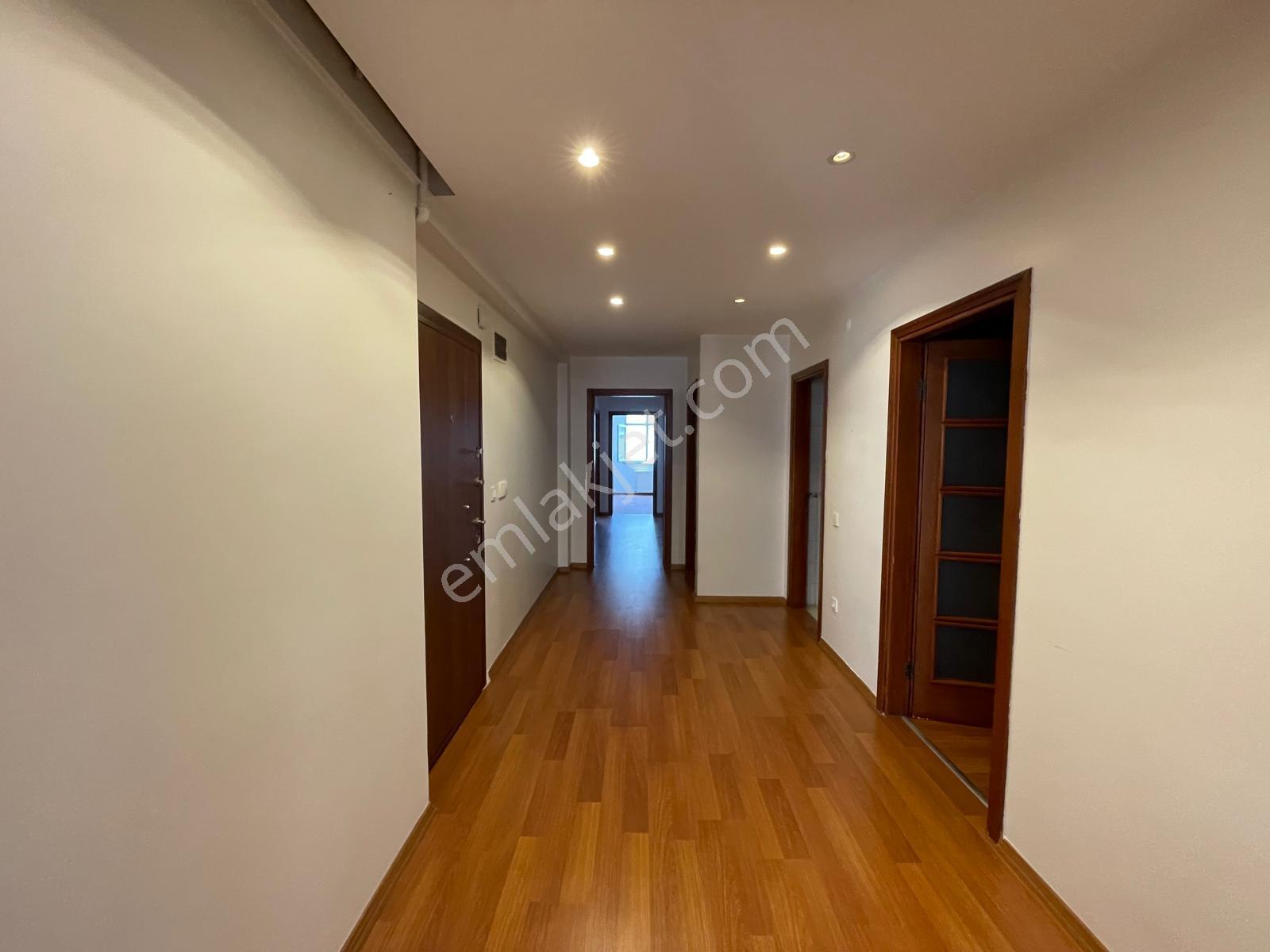 Nişantaşı Teşvikiye Mahallesi'nde Genç Binada 4+1 Kiralık Daire - Görsel 13