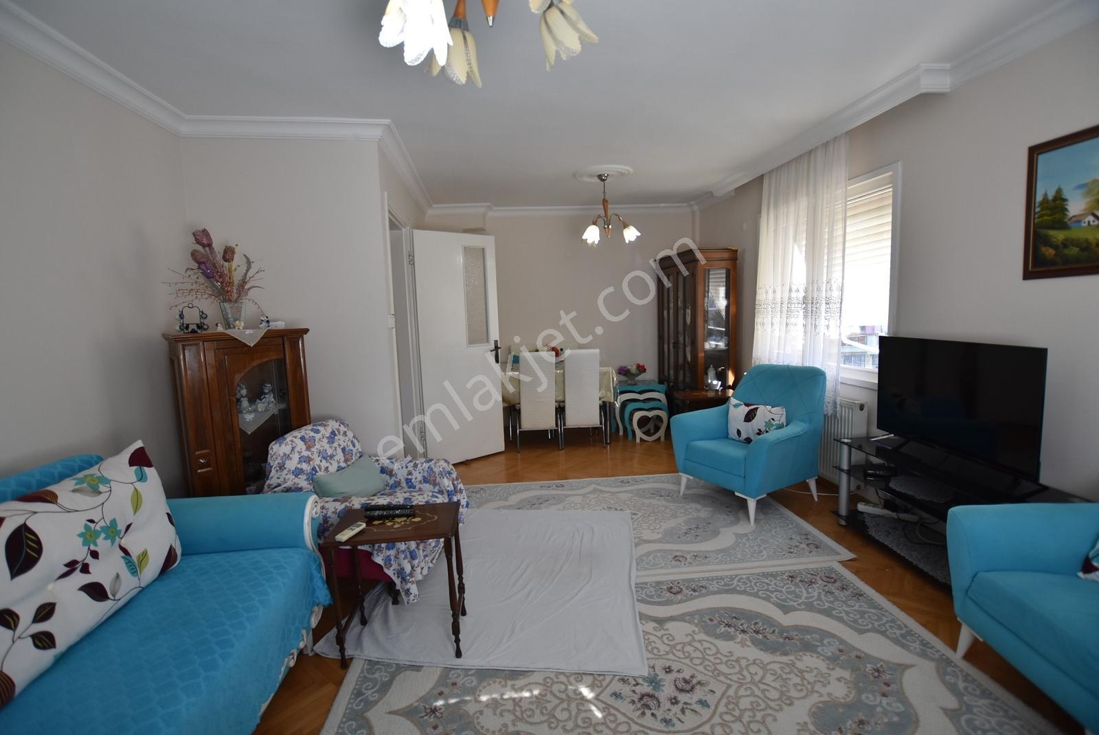 Emin'den Atıfbey Hükümet Konağı Yanı - Görsel 25