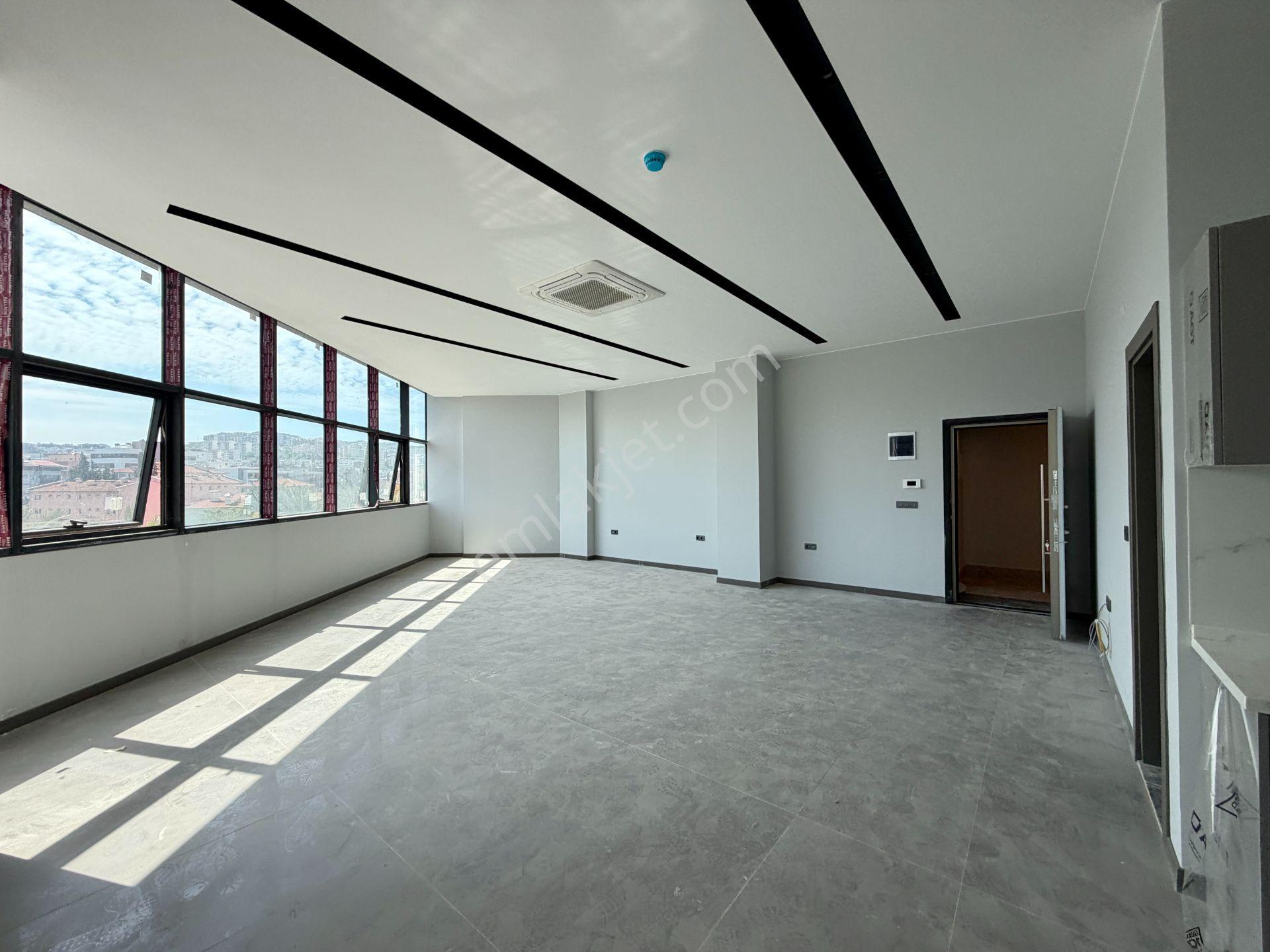 Kuşadası Merkez Ana Cadde Üzerınde 57 M² Kıralık Ofıs - Görsel 9