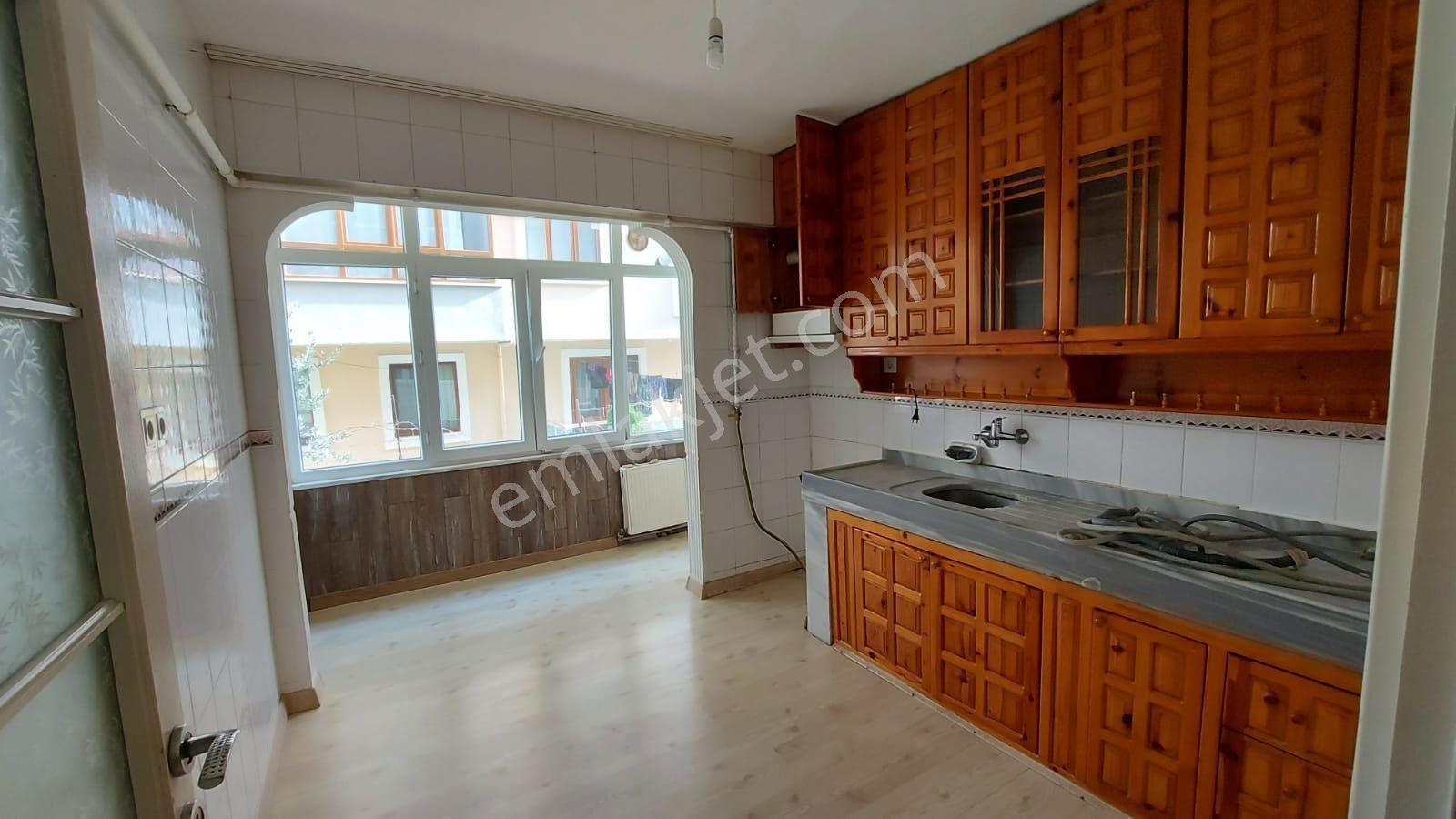 Güney Mahallesi Merkezi Konum Satılık 3+1 Ara Kat Daire - Görsel 16
