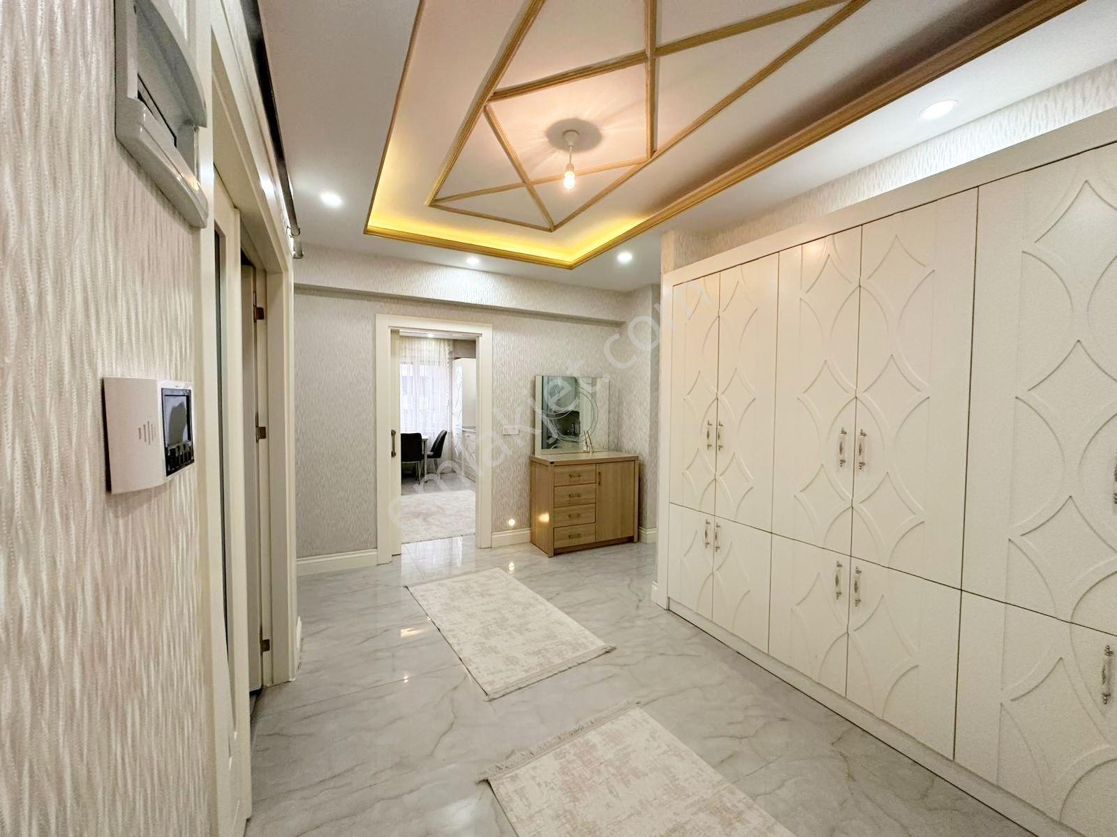 Belkız'da Kiralık Eşyalı Cam Balkonlu Az Katlı Ultralüx 3+1 - Görsel 15