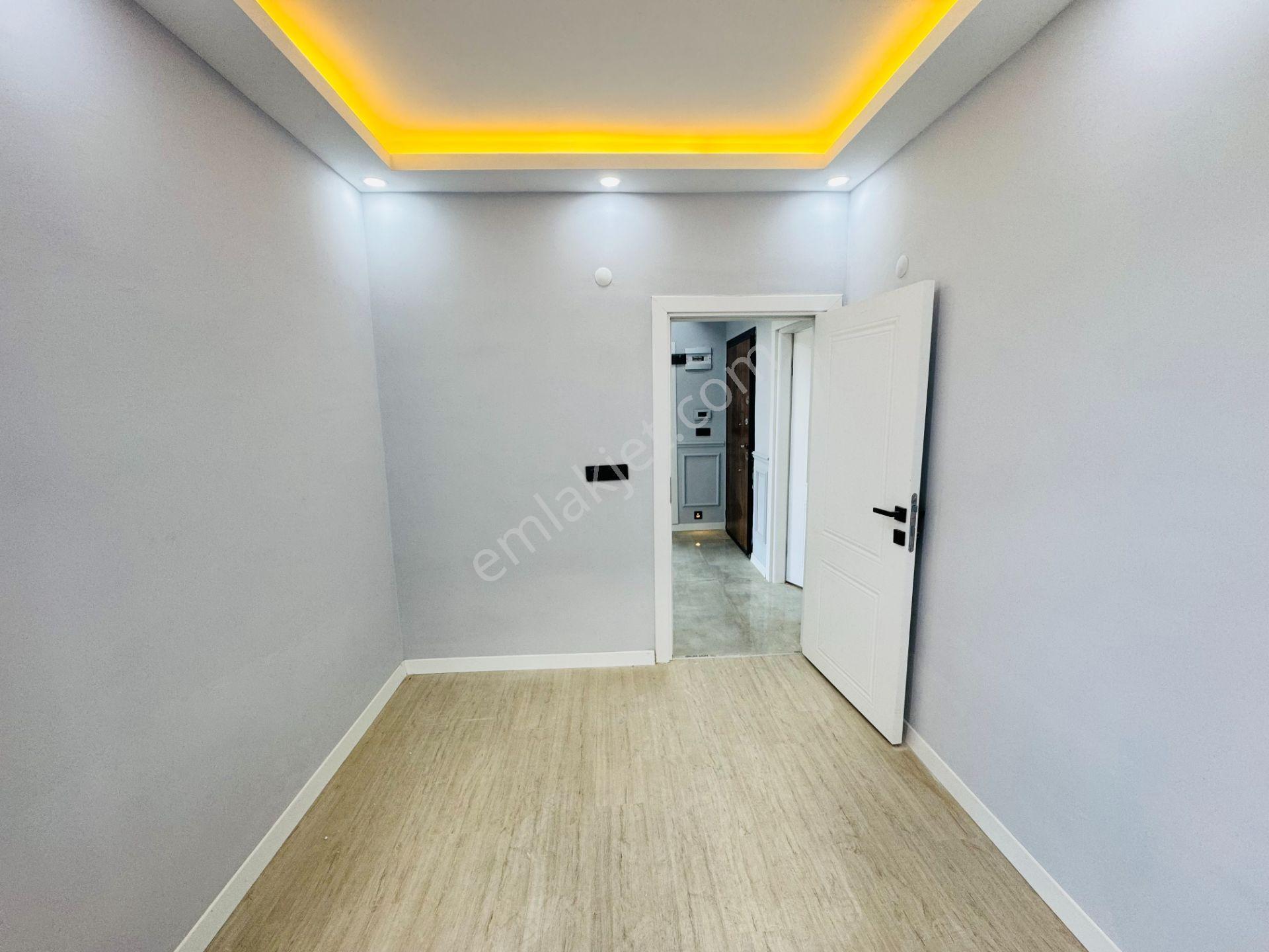 Güven'den Hastaneye Yakın Yerden Isıtmalı,k.cam Balkonlu 2+1 Ev - Görsel 18