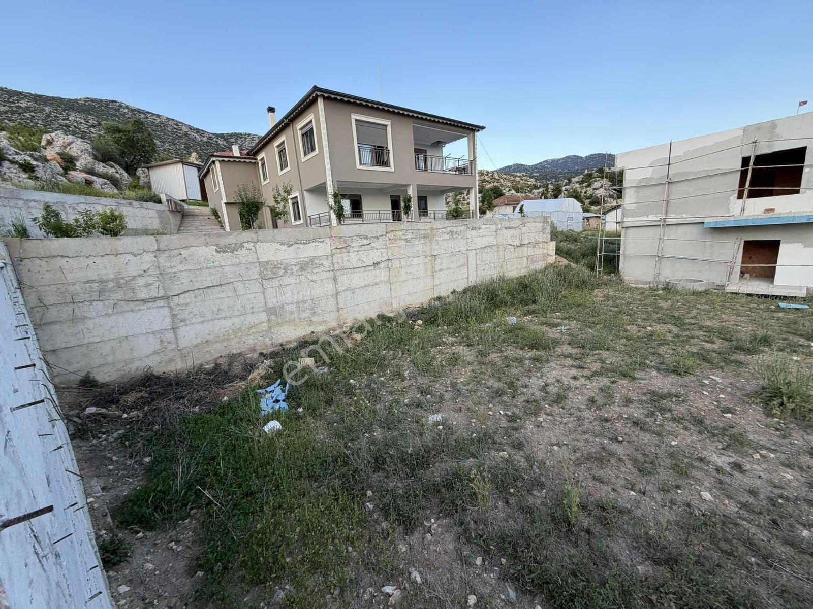 Korkuteli Karataş Mahallesi De Satılık 440m2 Arsa Ev Yeri
