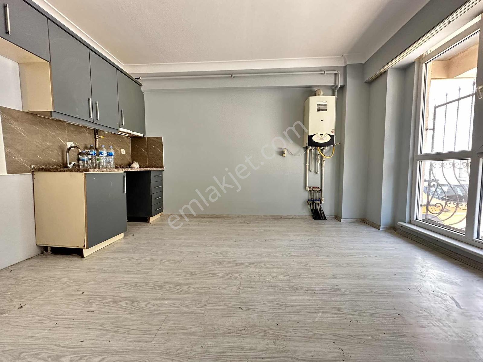 Merkezi Lokasyonda Kiralık 2+1 Daire - Görsel 3