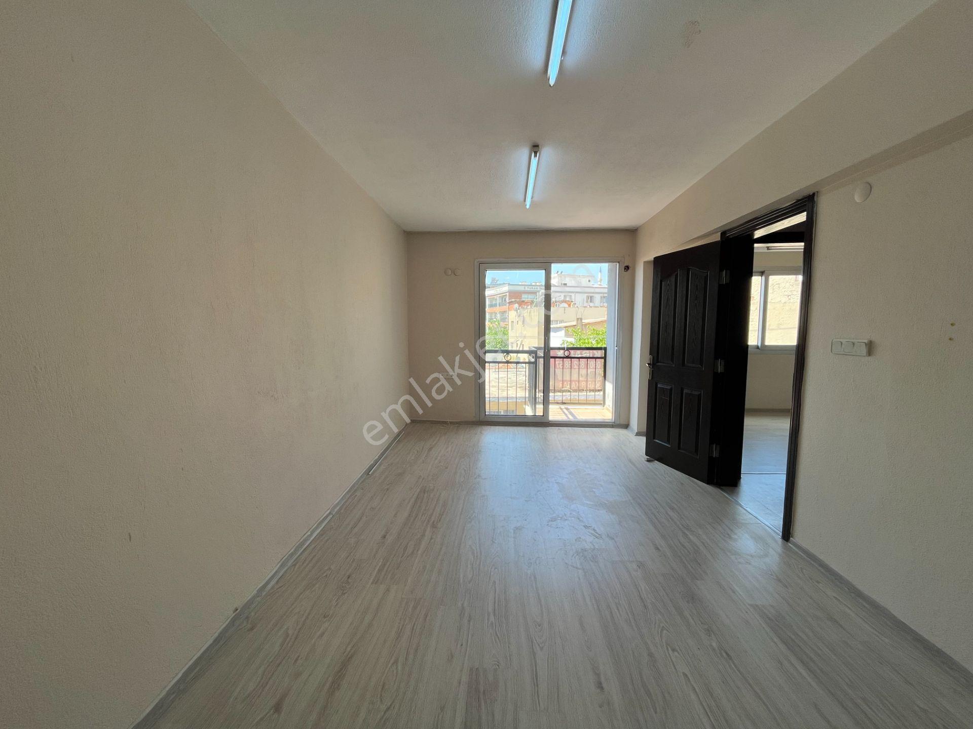 Gümüşpala Merkezde Sağlık Ocak Ve Okul Yakını Ara Kat 2+1 Kiralık Daire - Görsel 3