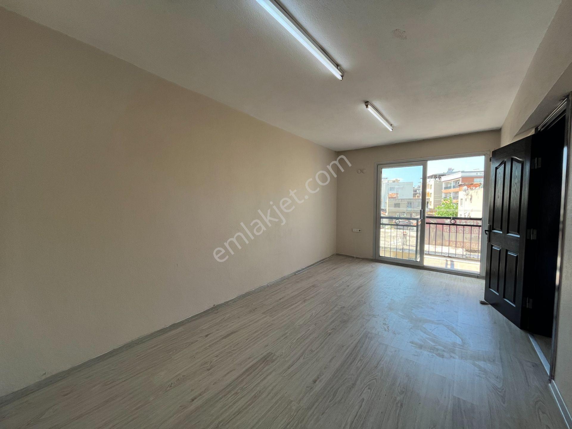 Gümüşpala Merkezde Sağlık Ocak Ve Okul Yakını Ara Kat 2+1 Kiralık Daire - Görsel 2