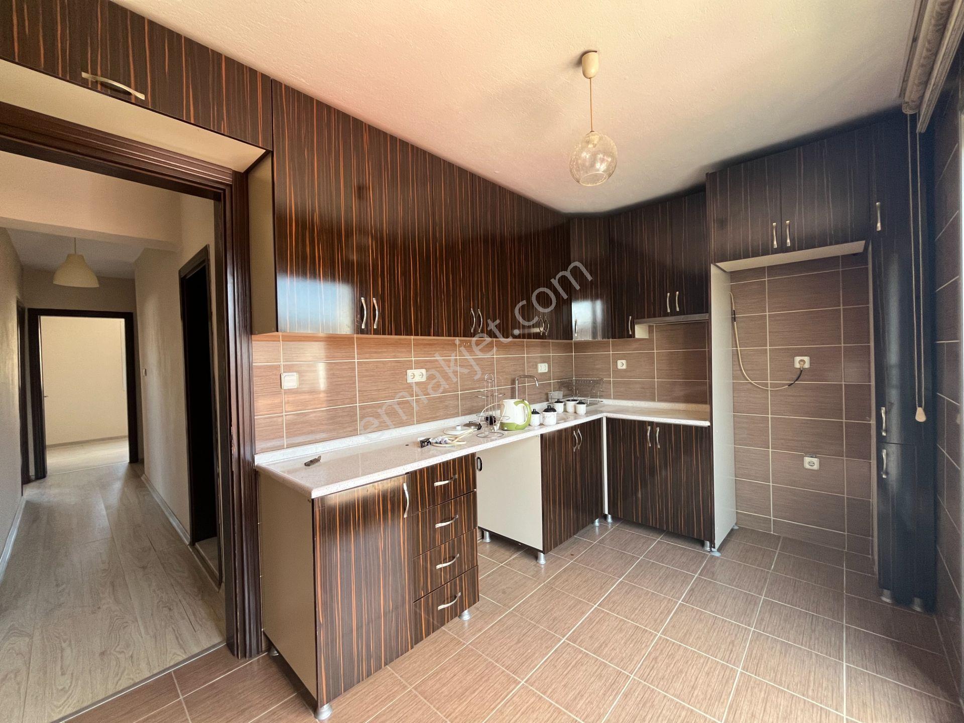Gümüşpala Merkezde Sağlık Ocak Ve Okul Yakını Ara Kat 2+1 Kiralık Daire - Görsel 11