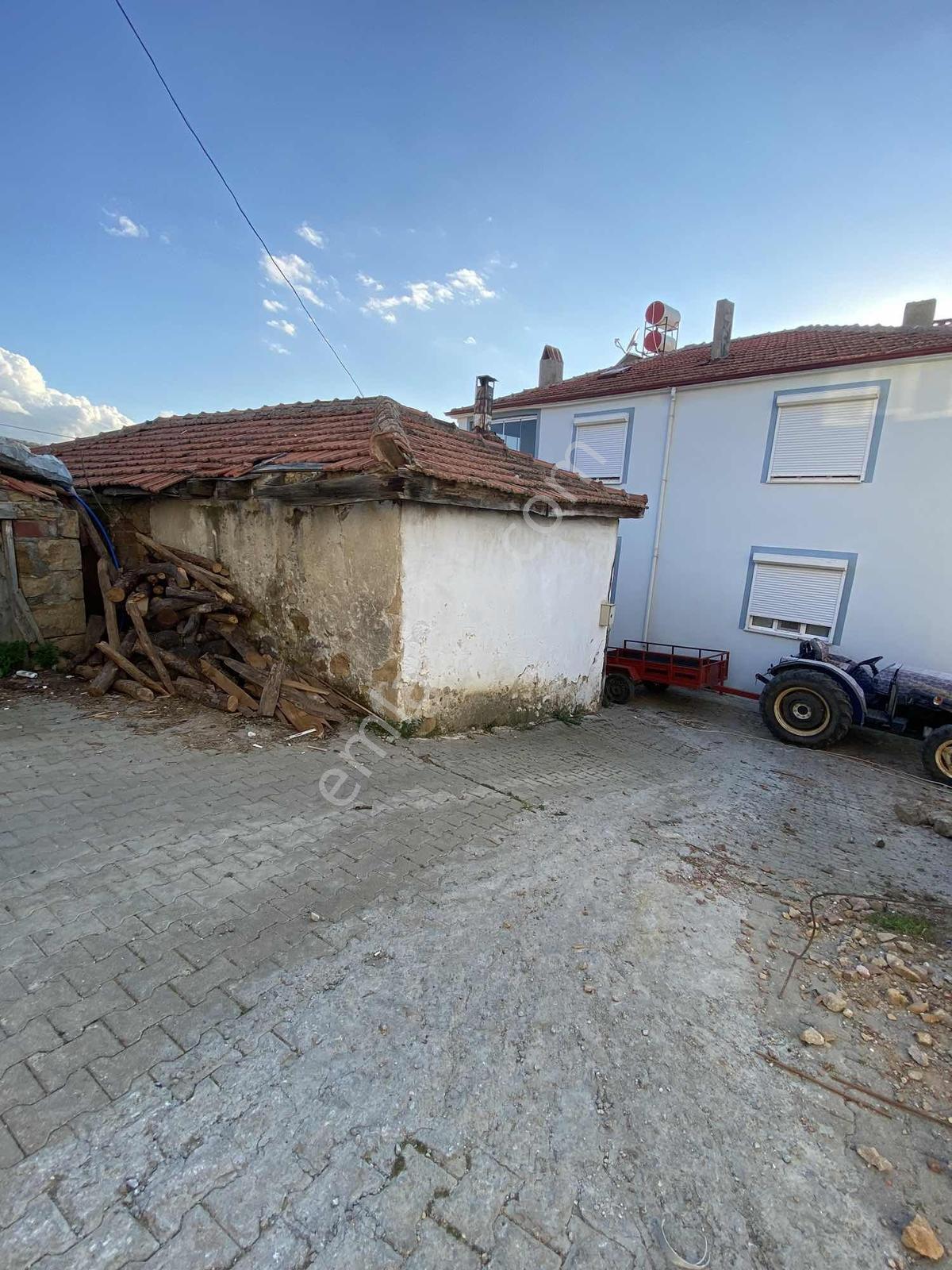 Prestijden. Gömeç Merkeze 6.5 Kilometre Manzaralı Taş Köy Evi - Görsel 5