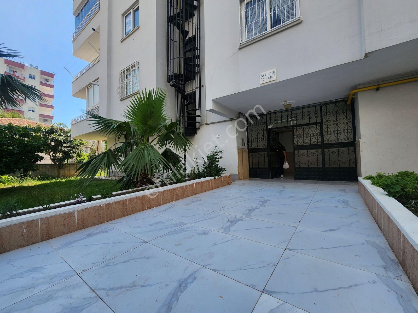 Hcl'den Merkez Konumu Gerçek 3+1/3 Balkon 140m²net Satılık Daire - Görsel 23