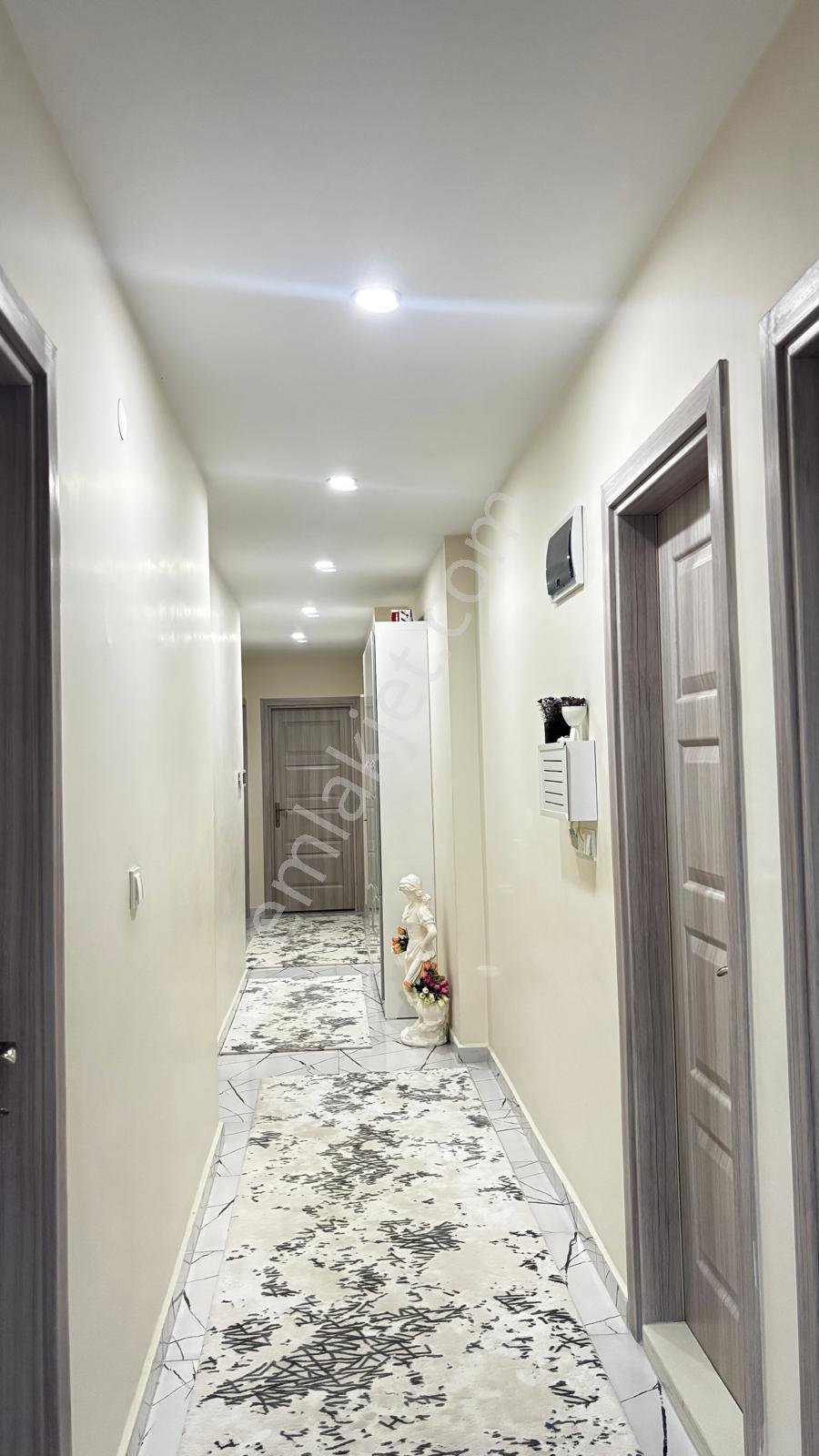 Deniz Yolunda Cadde Üzeri 3+1 Daire - Görsel 18