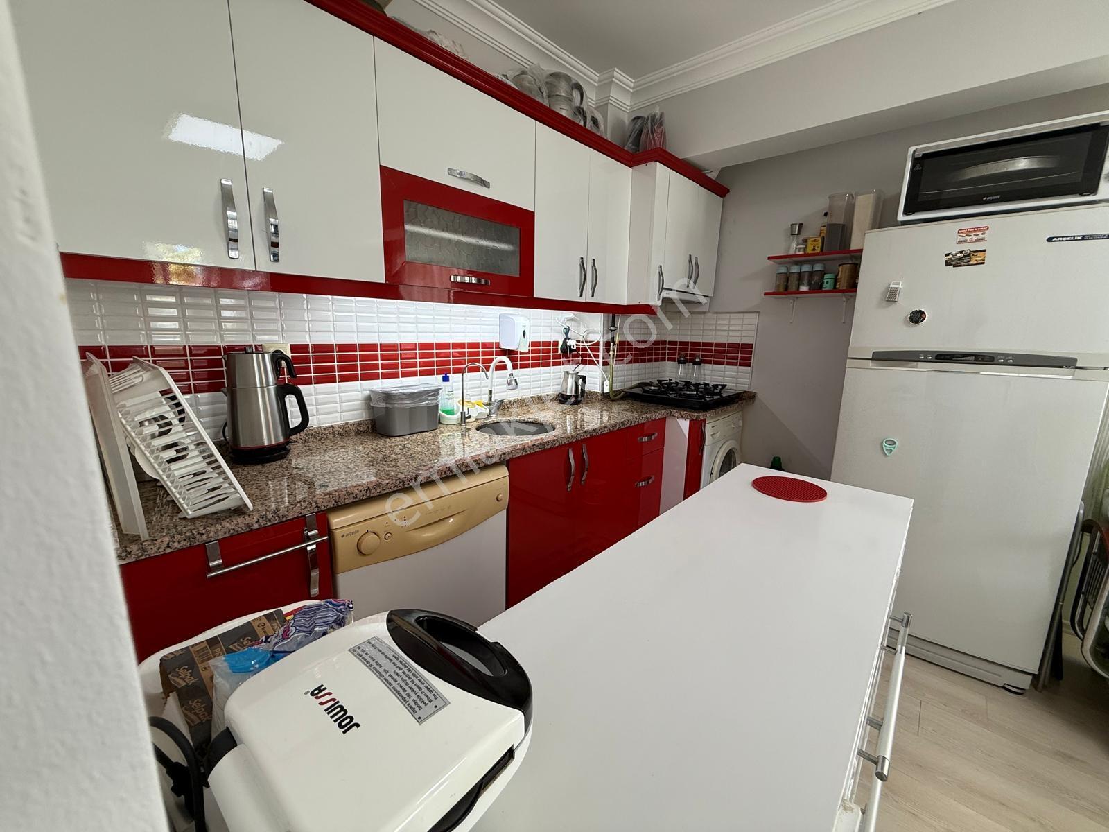 Yüzme Havuzlu Site İçinde Satılık 2+1 Daire - Görsel 7