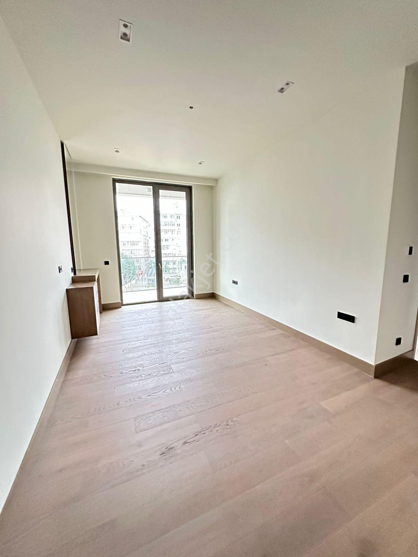Nişantaşı Koru Kiralık Özel Havuzlu 4.5+1 Daire Dekorasyonlu - Görsel 29