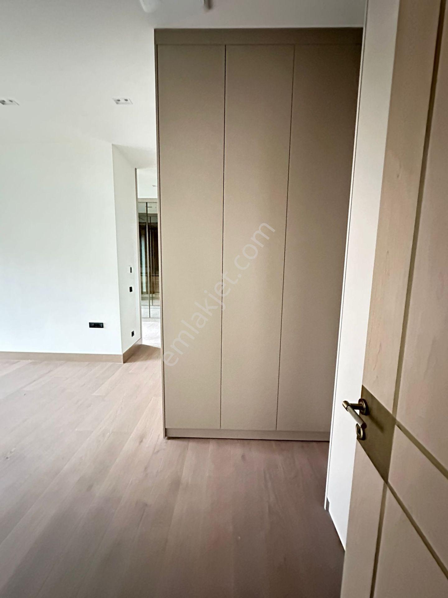 Nişantaşı Koru Kiralık Özel Havuzlu 4.5+1 Daire Dekorasyonlu - Görsel 28