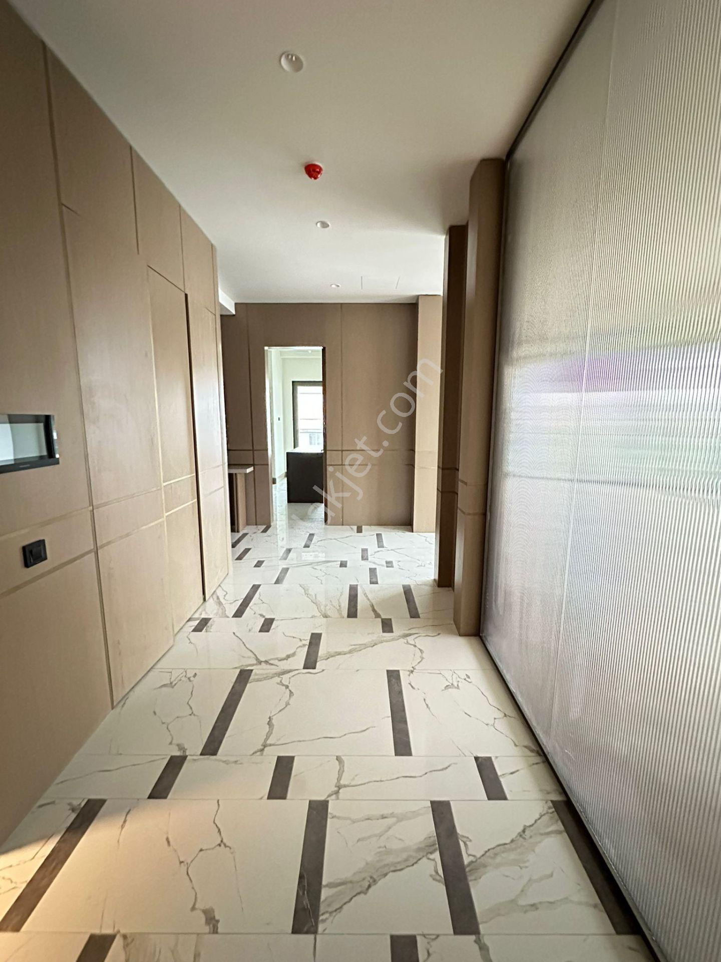 Nişantaşı Koru Kiralık Özel Havuzlu 4.5+1 Daire Dekorasyonlu - Görsel 3