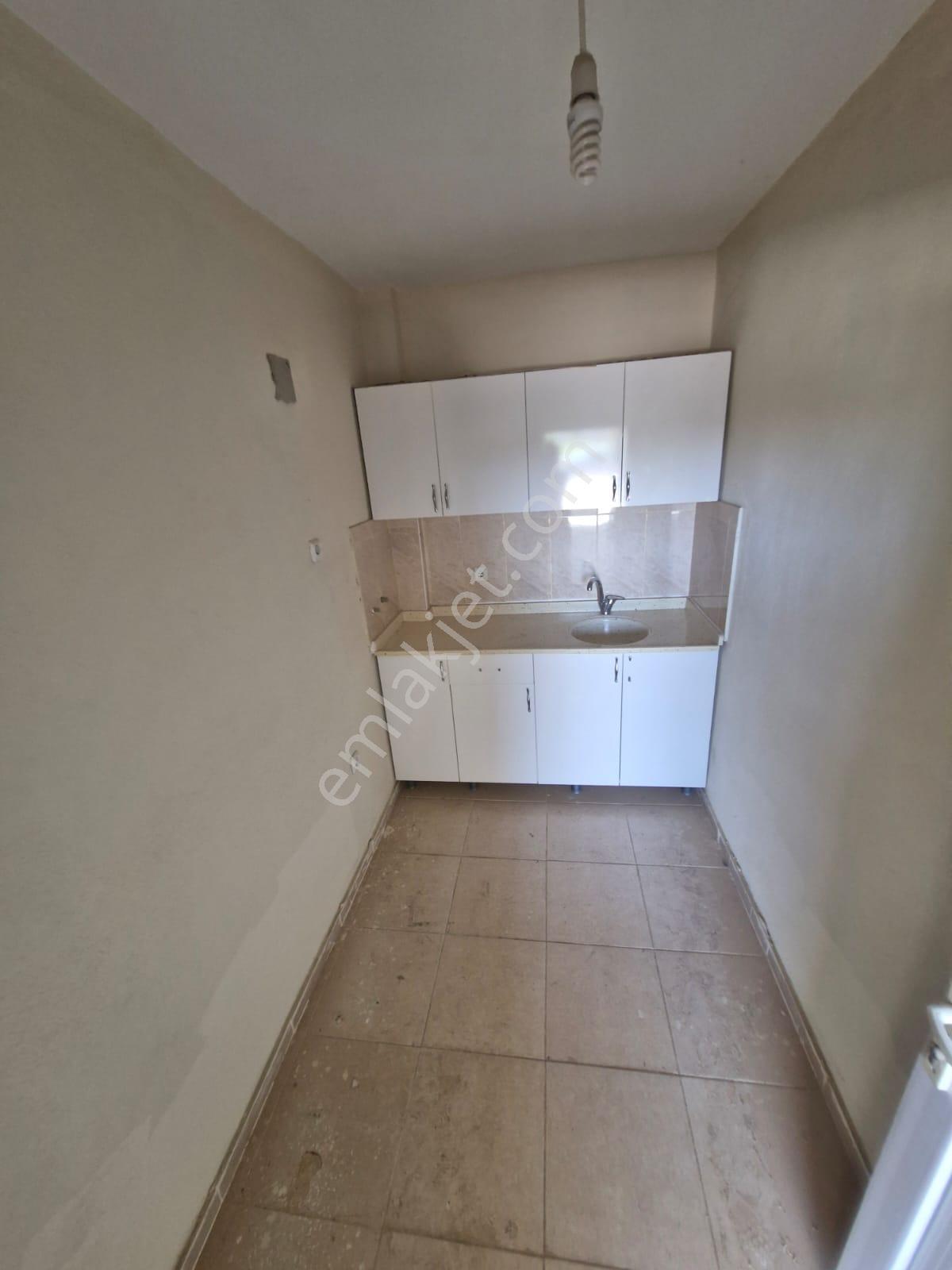 Adana Yüreğir Güzelevler Mah. Yeşil İnşaat Sanayi Sitesi 120m2 Kiralık İşyeri Sadece Yıllık Kiralık - Görsel 15