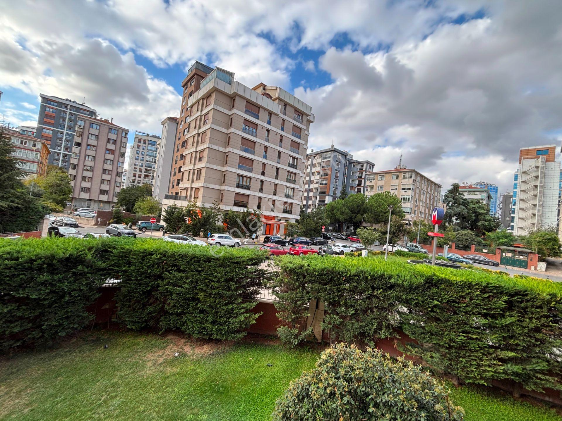 Şenesenevler Metro Yanı 17 Yıllık İskanlı Site 1.kat Satılık 4+1 - Görsel 26